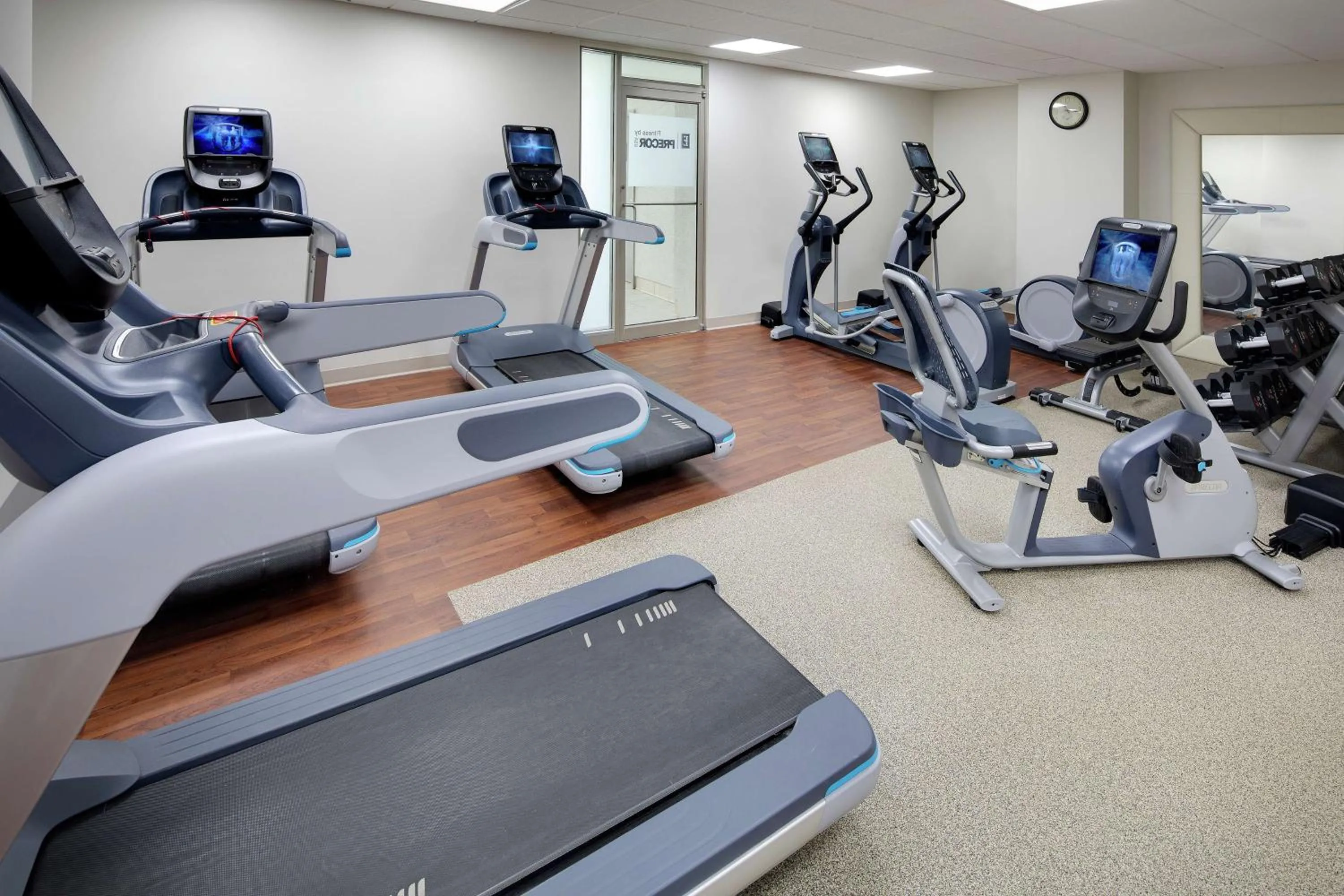 Fitness centre/facilities in Embassy Suites by Hilton Detroit Troy Auburn Hills