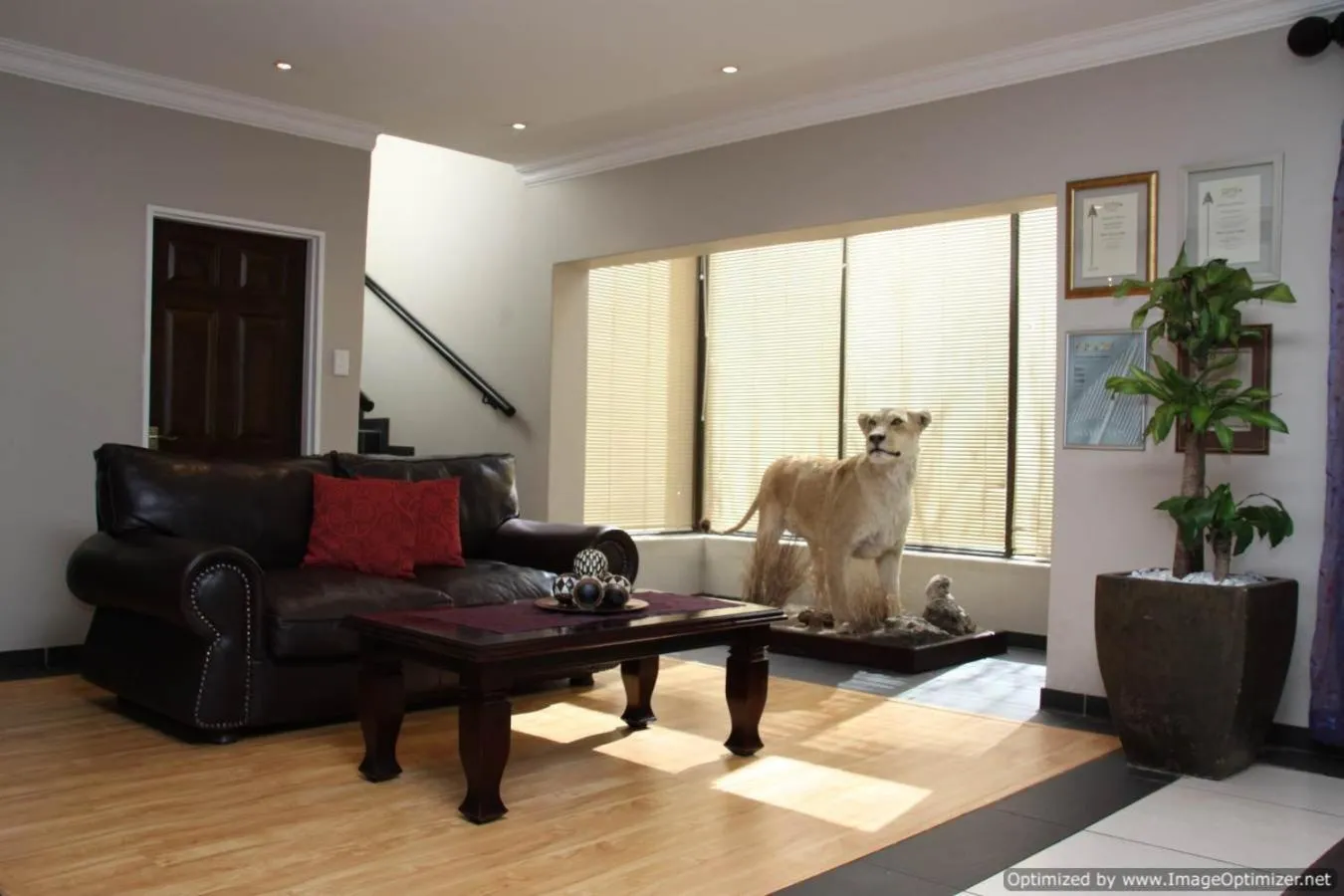 Lobby or reception in Bains Lodge - Sustainable Electricity