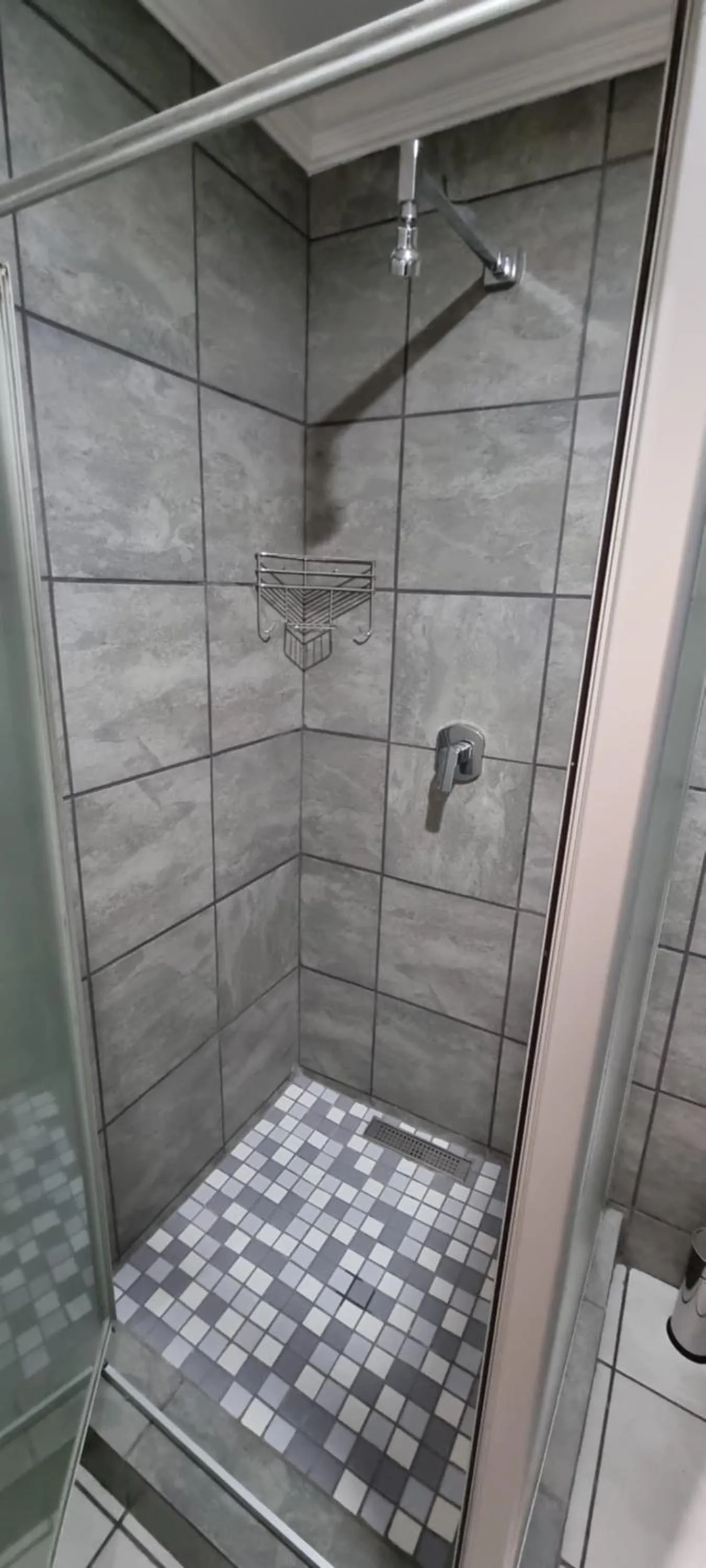 Shower in Bains Lodge - Sustainable Electricity