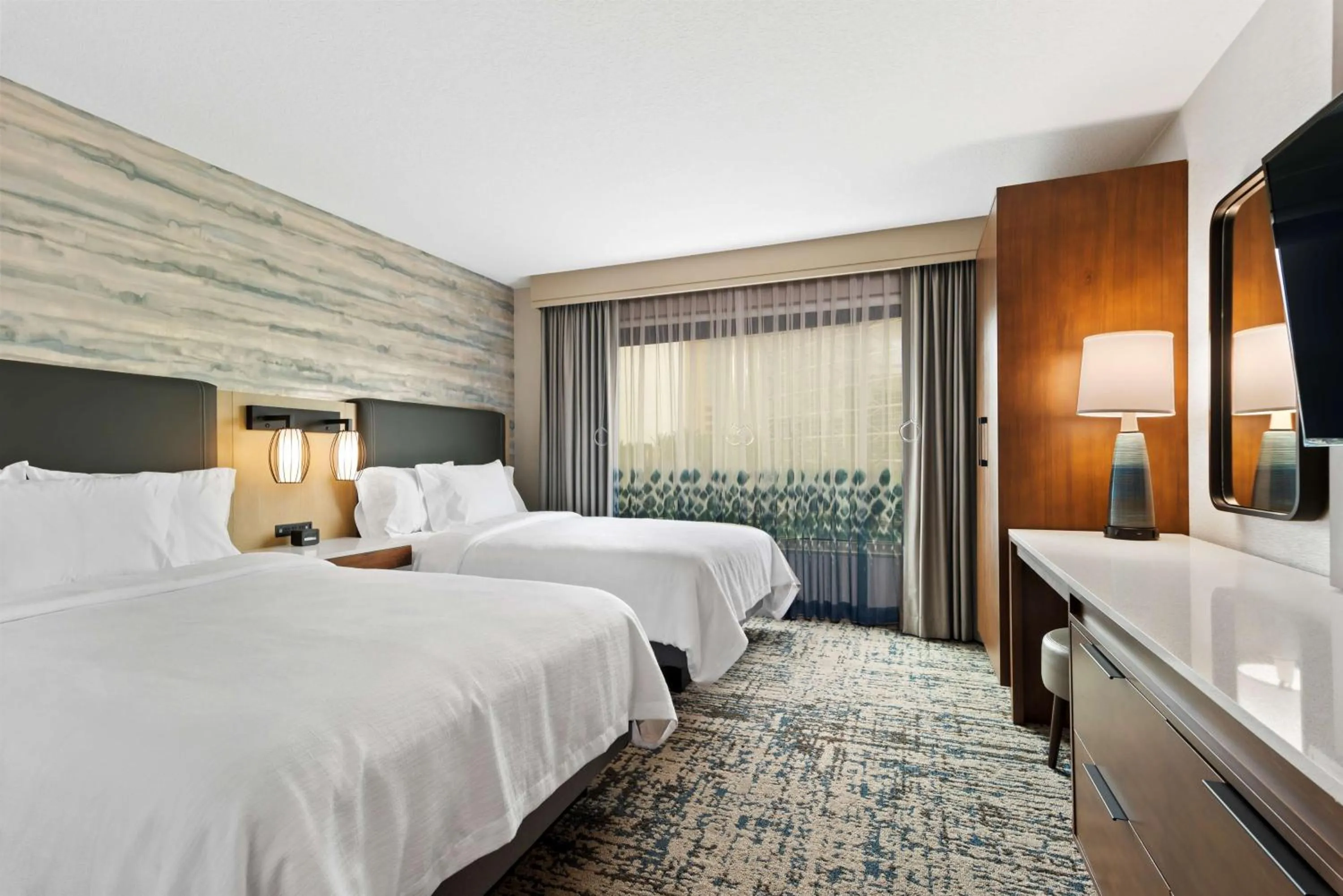 Bed in Embassy Suites by Hilton Anaheim South