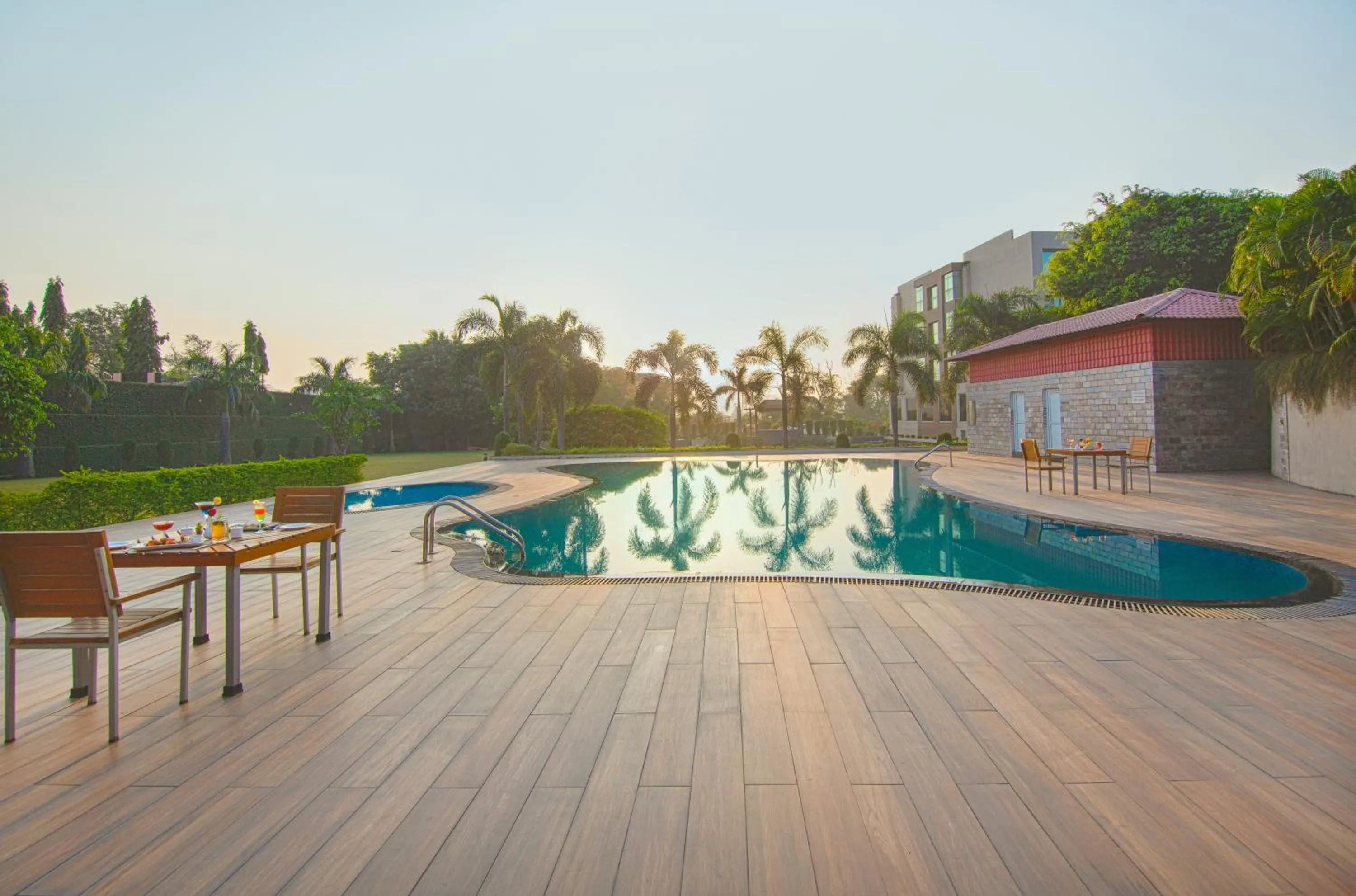 Swimming pool in Lemon Tree Hotel Baddi
