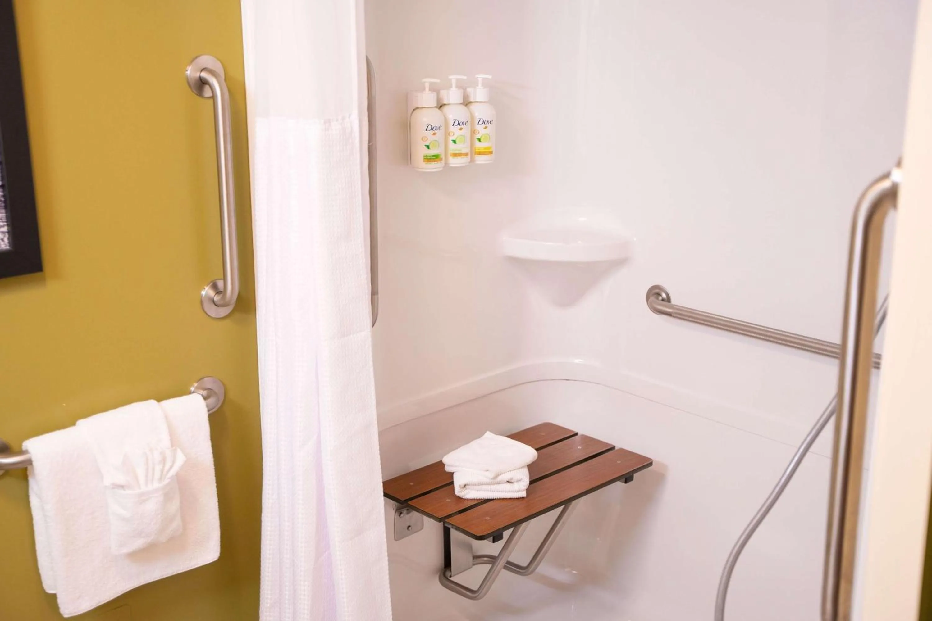 Shower in Super 8 by Wyndham Amherst NS