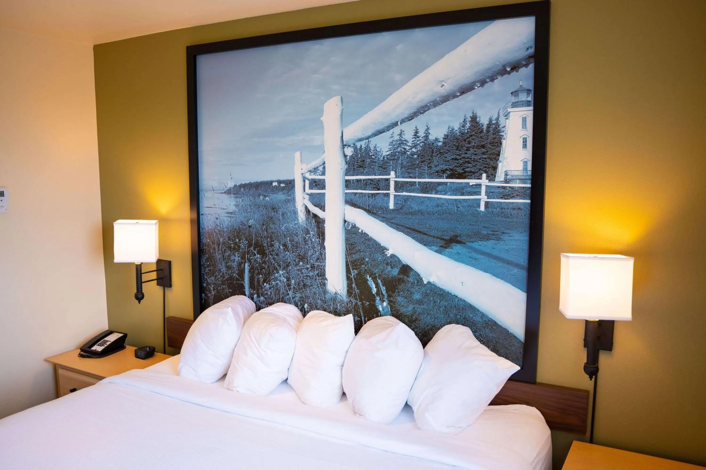 Bed in Super 8 by Wyndham Amherst NS