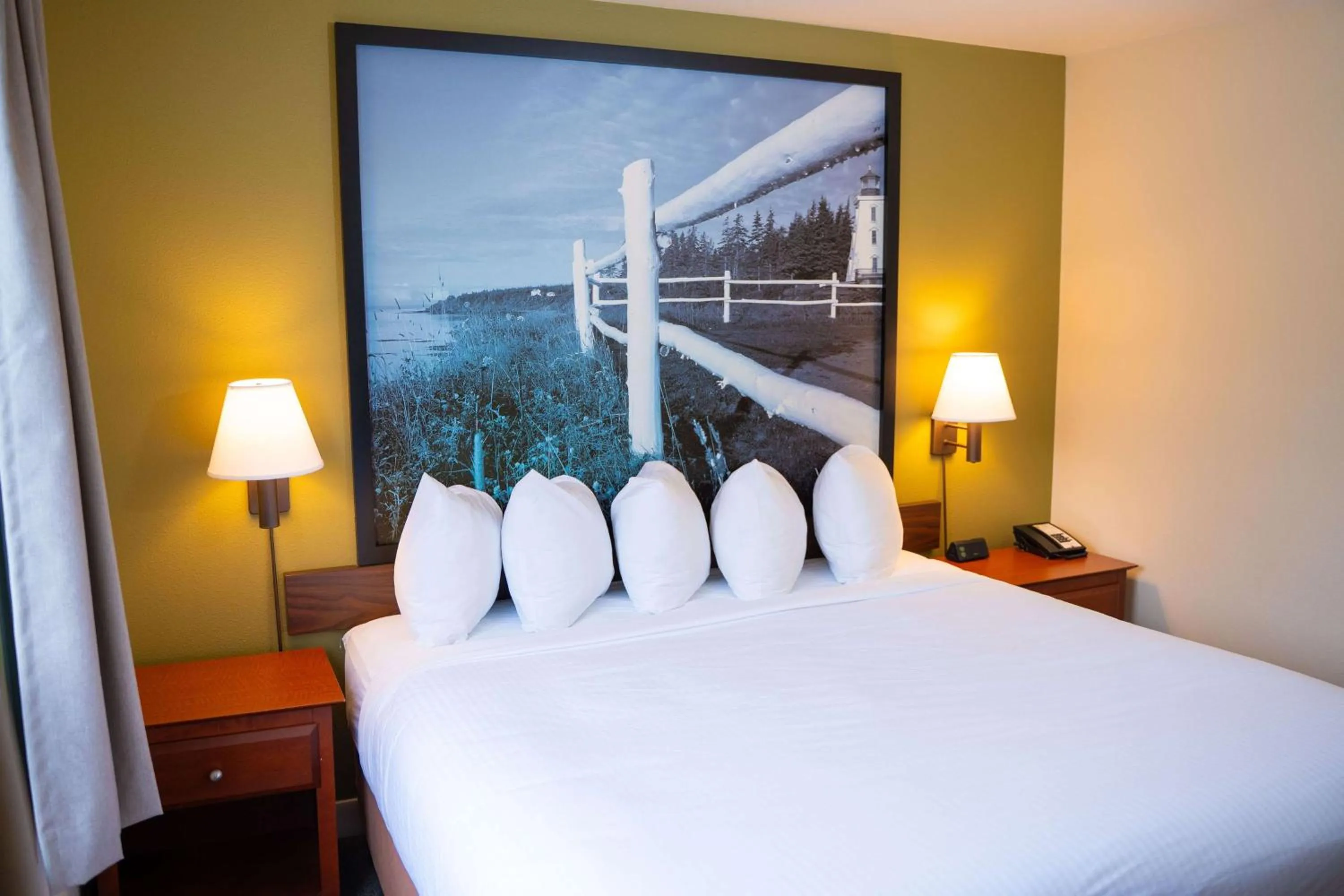 Bed in Super 8 by Wyndham Amherst NS