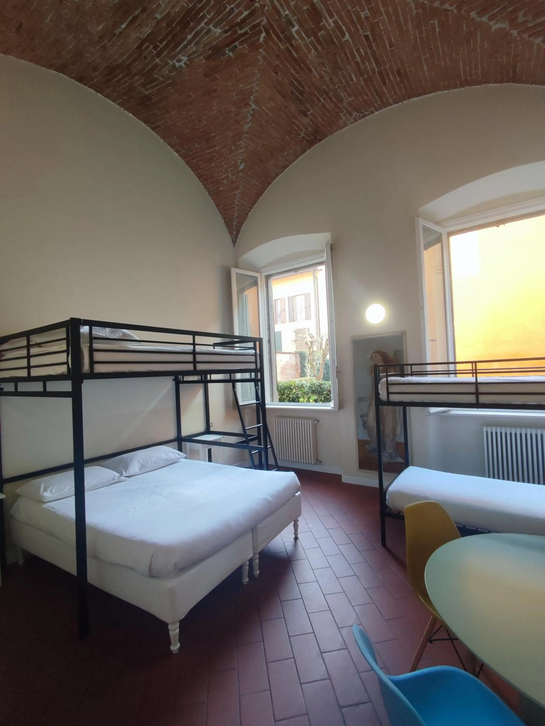 Bed in Foresteria Bergamo Bella B&B