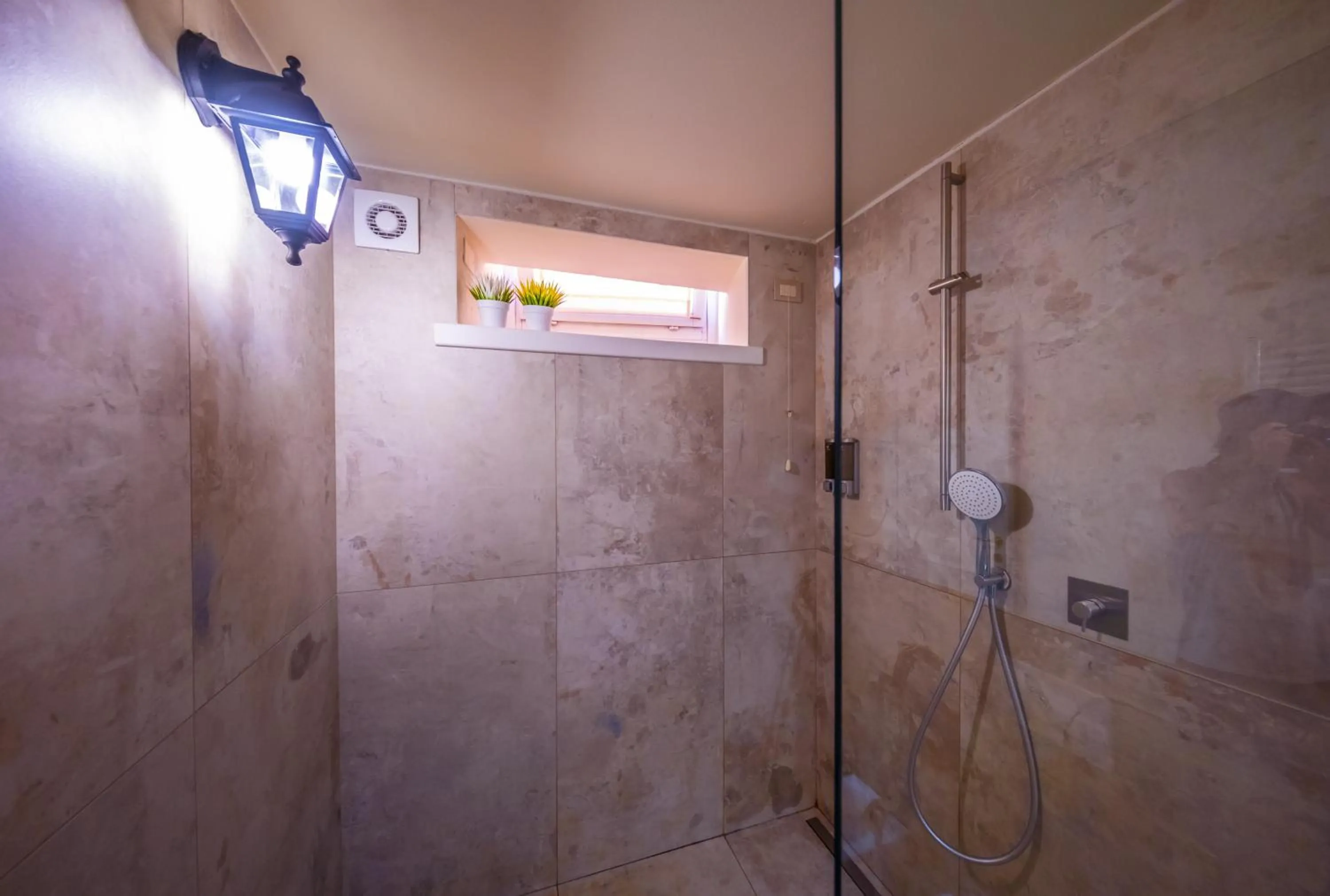 Bathroom in Foresteria Bergamo Bella B&B