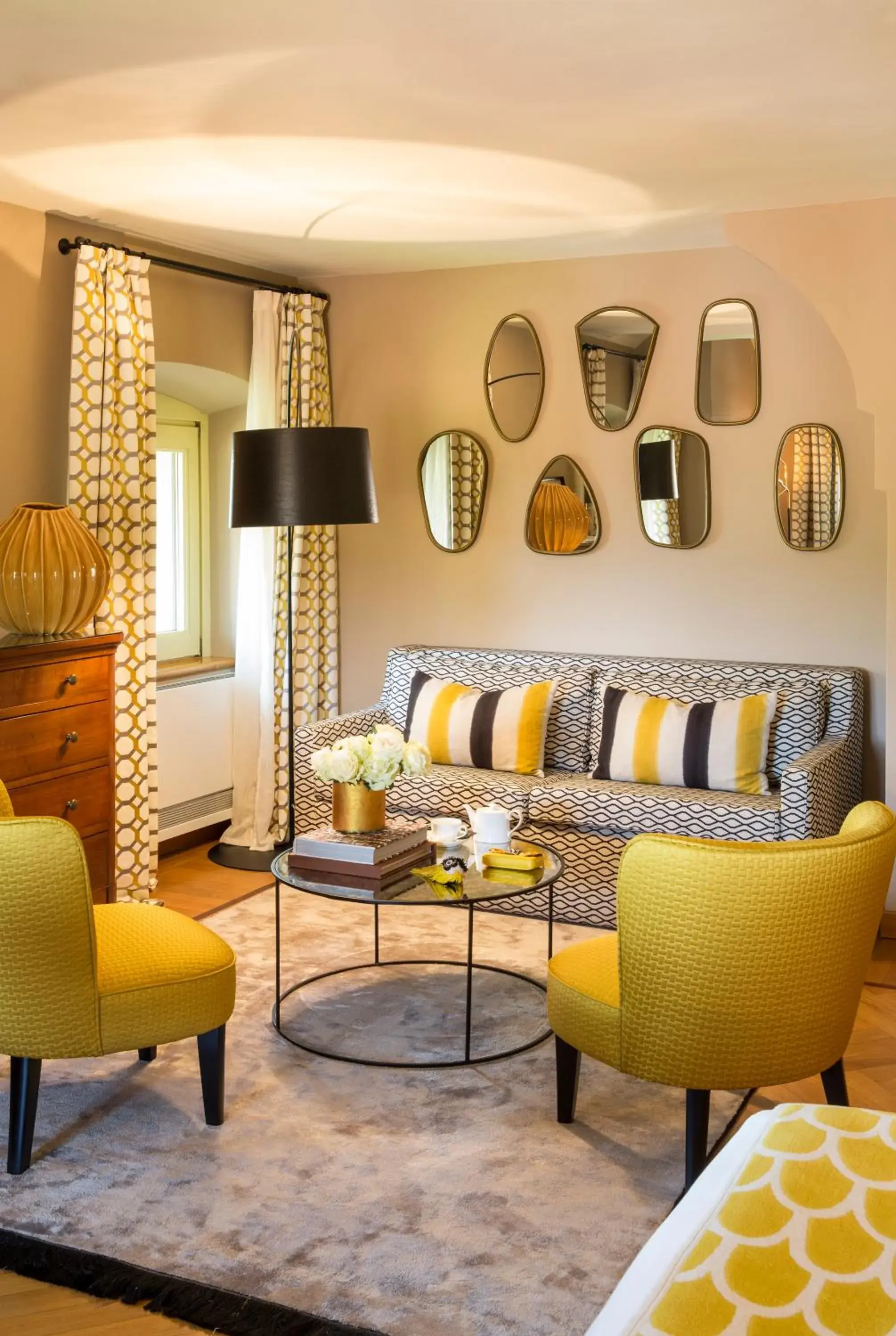 Living room in L'Albereta Relais & Chateaux Living room in L'Albereta Relais & Chateaux