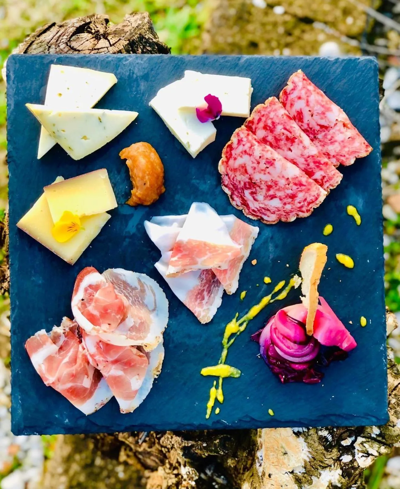 Restaurant/places to eat in Agriturismo Al Credazzo