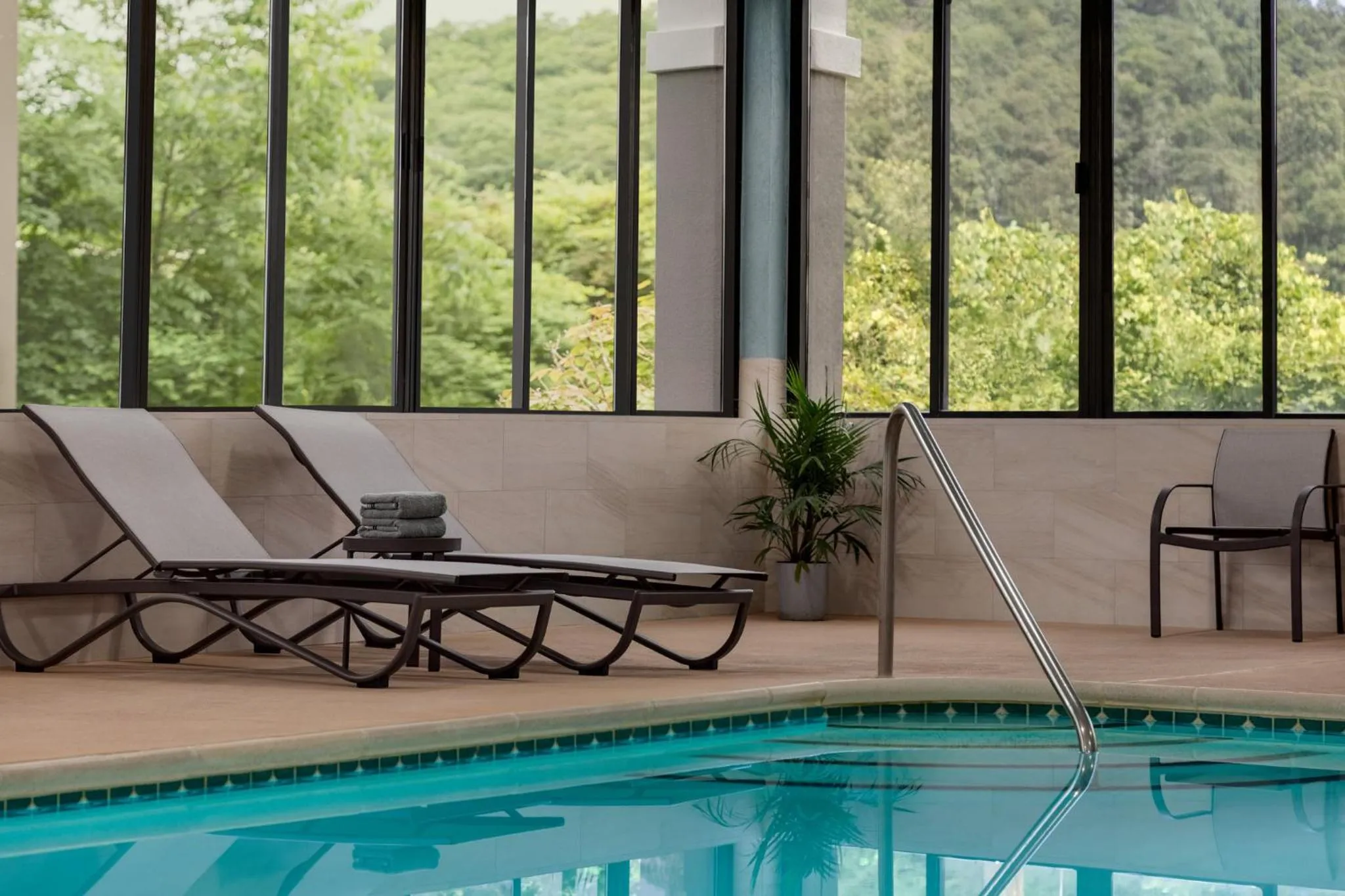 Swimming pool in Holiday Inn Express Painted Post by IHG