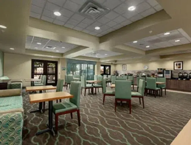Restaurant/places to eat in Wingate by Wyndham Bossier City Restaurant/places to eat in Wingate by Wyndham Bossier City