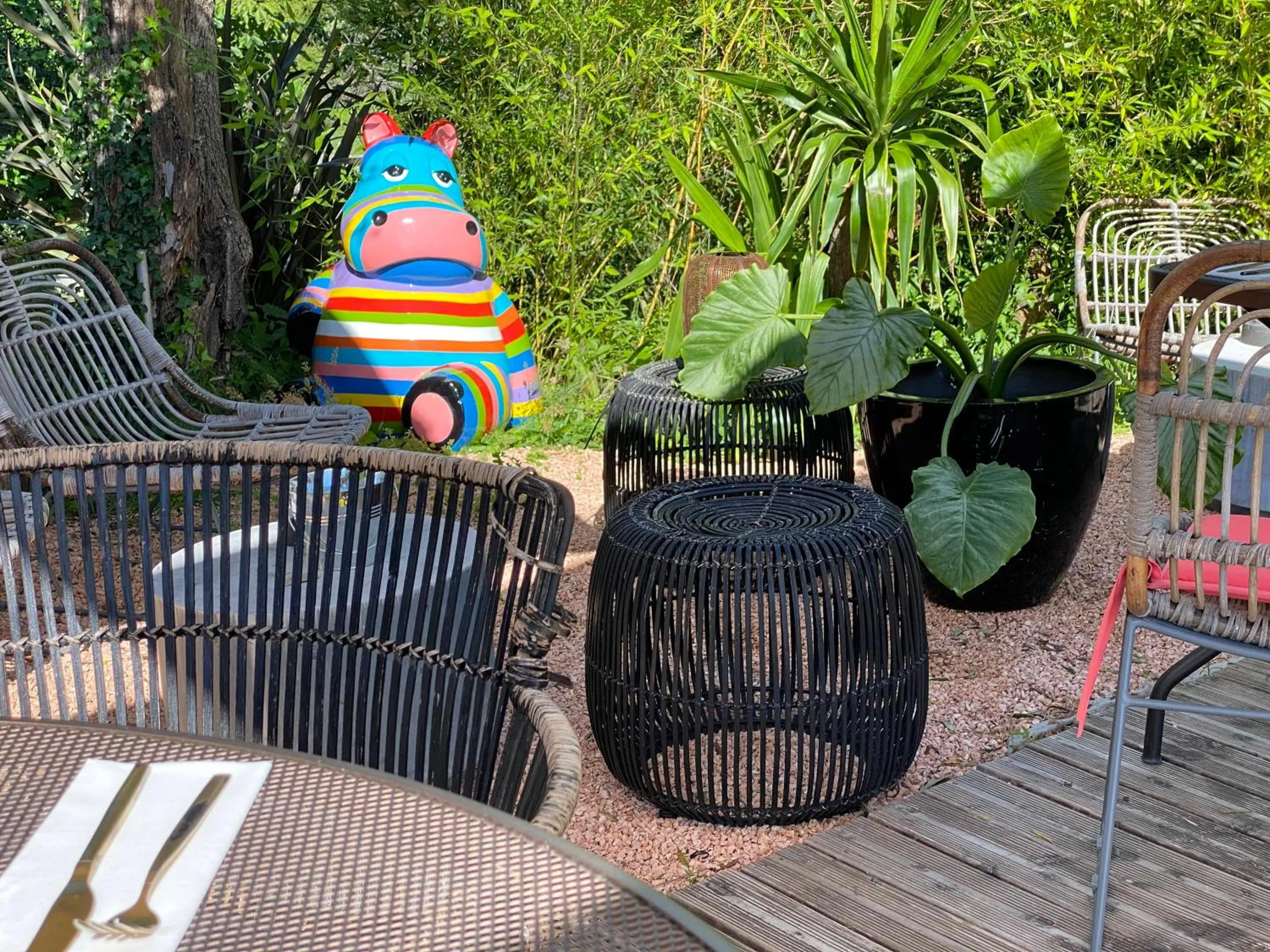 Garden view in Avocado Hôtel Restaurant