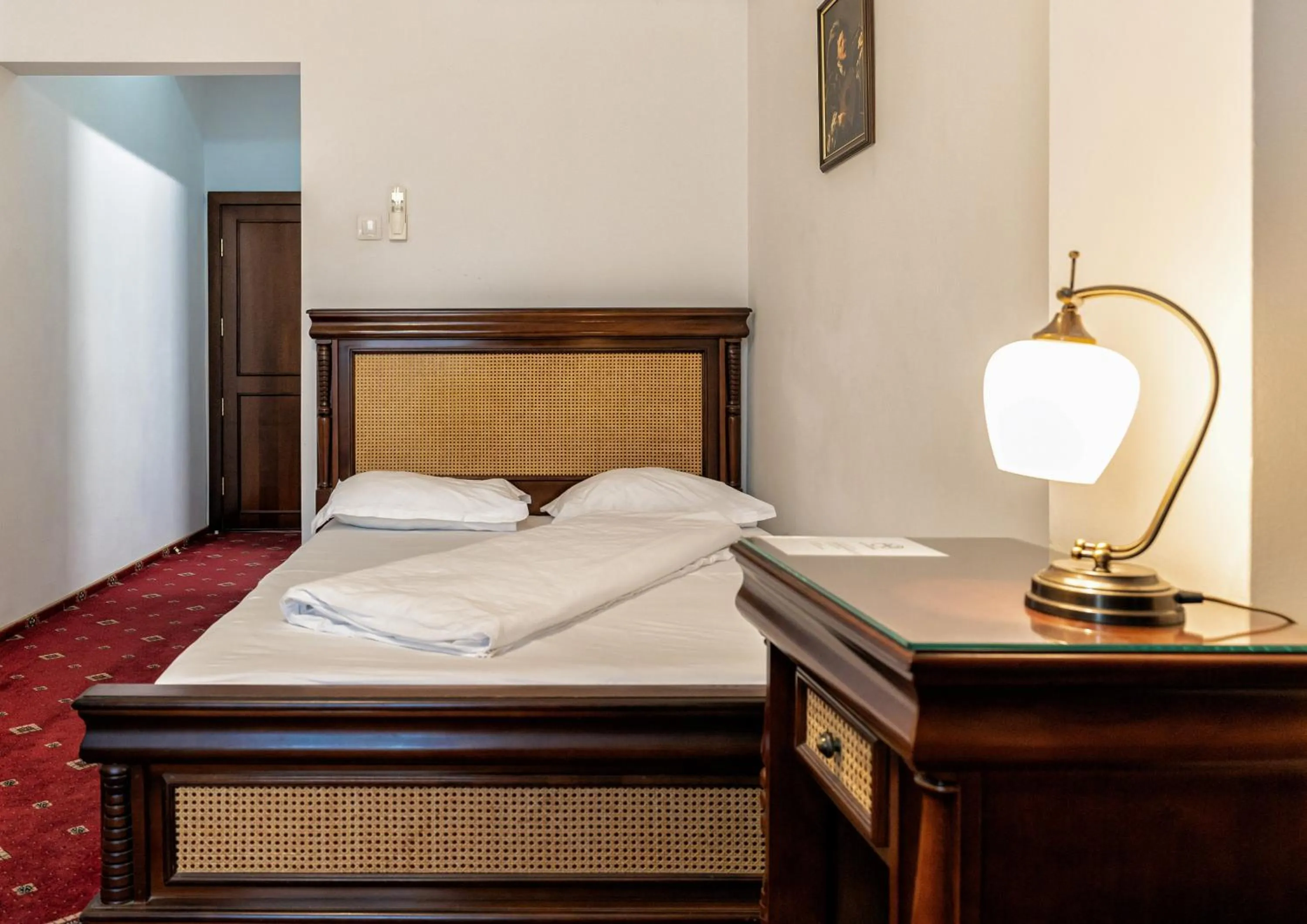 Bed in Hotel Victoria