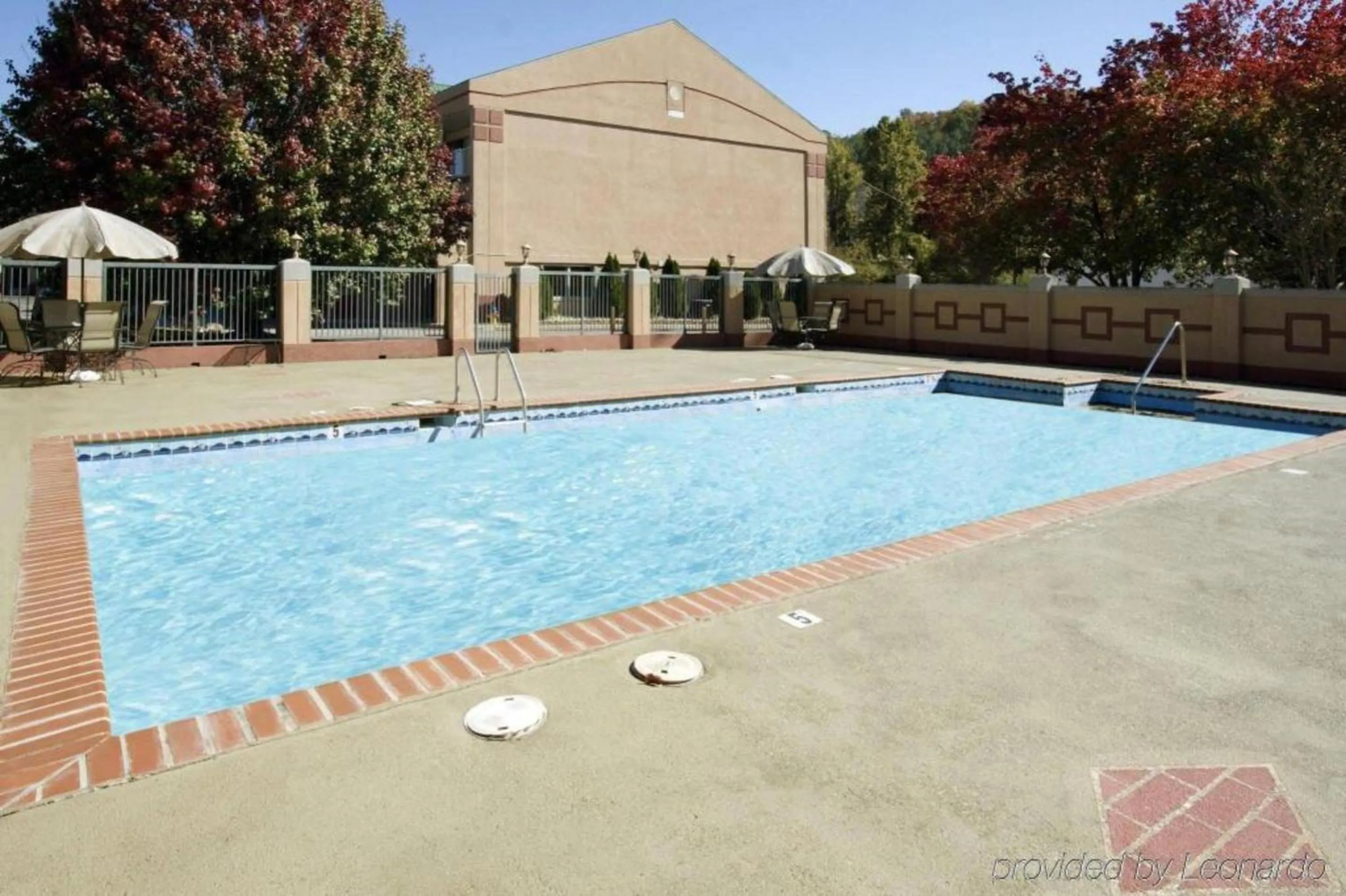 Swimming pool in Motel 6-Richmond, VA - Midlothian Turnpike