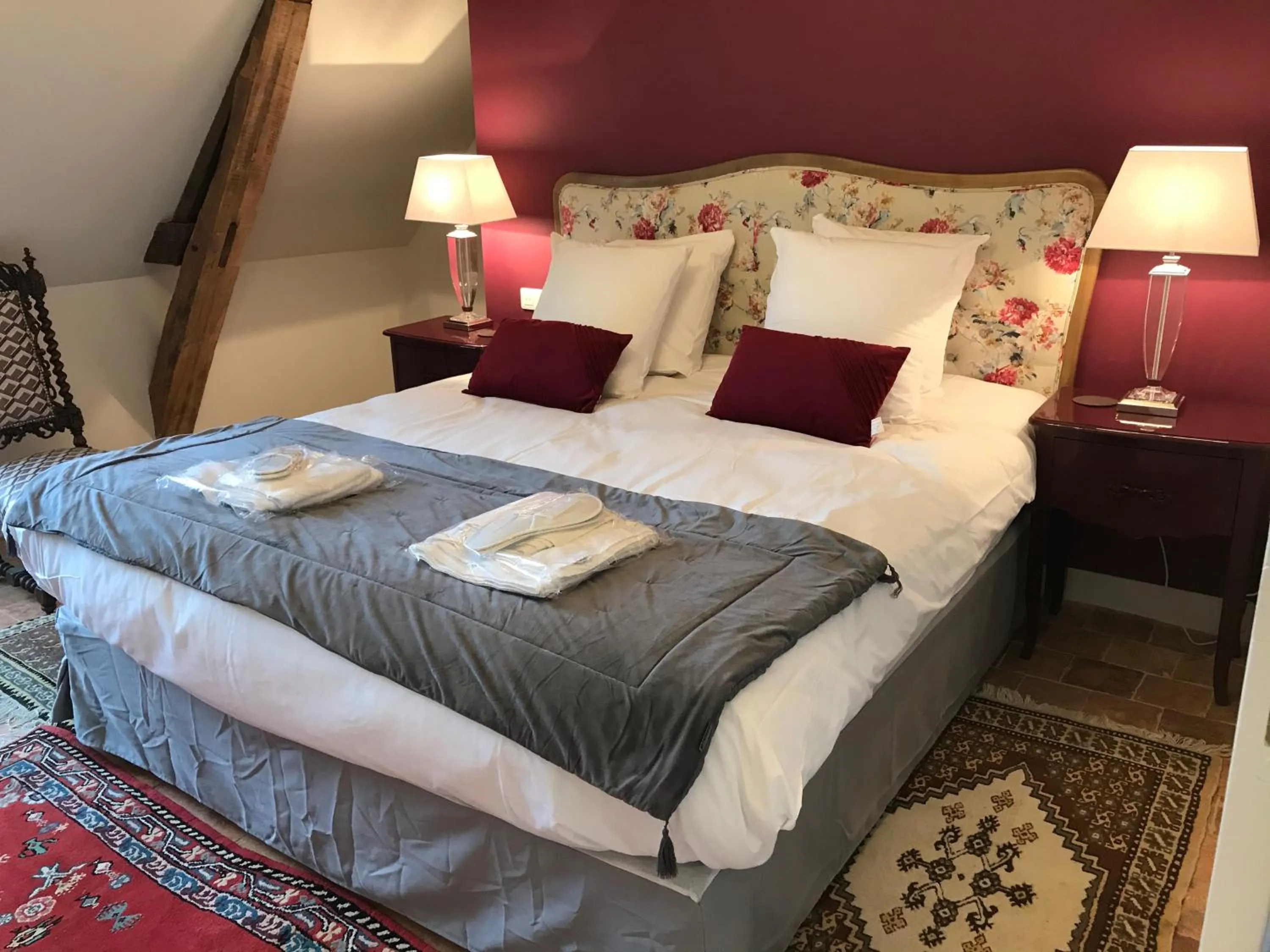 Balcony/Terrace, Bed in Chateau Vary