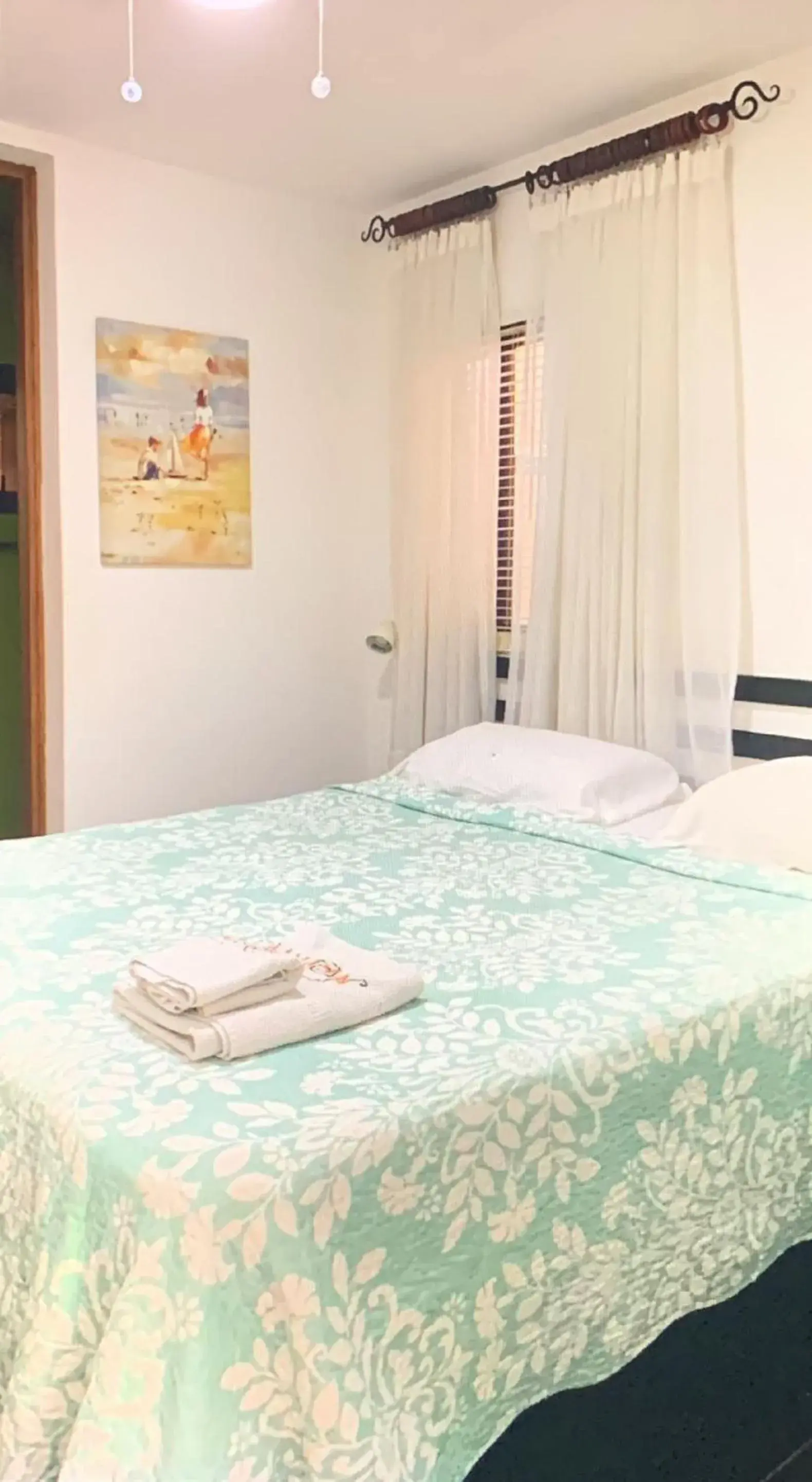Double Room with Private Bathroom in Manaya Bed & Breakfast Double Room with Private Bathroom in Manaya Bed & Breakfast