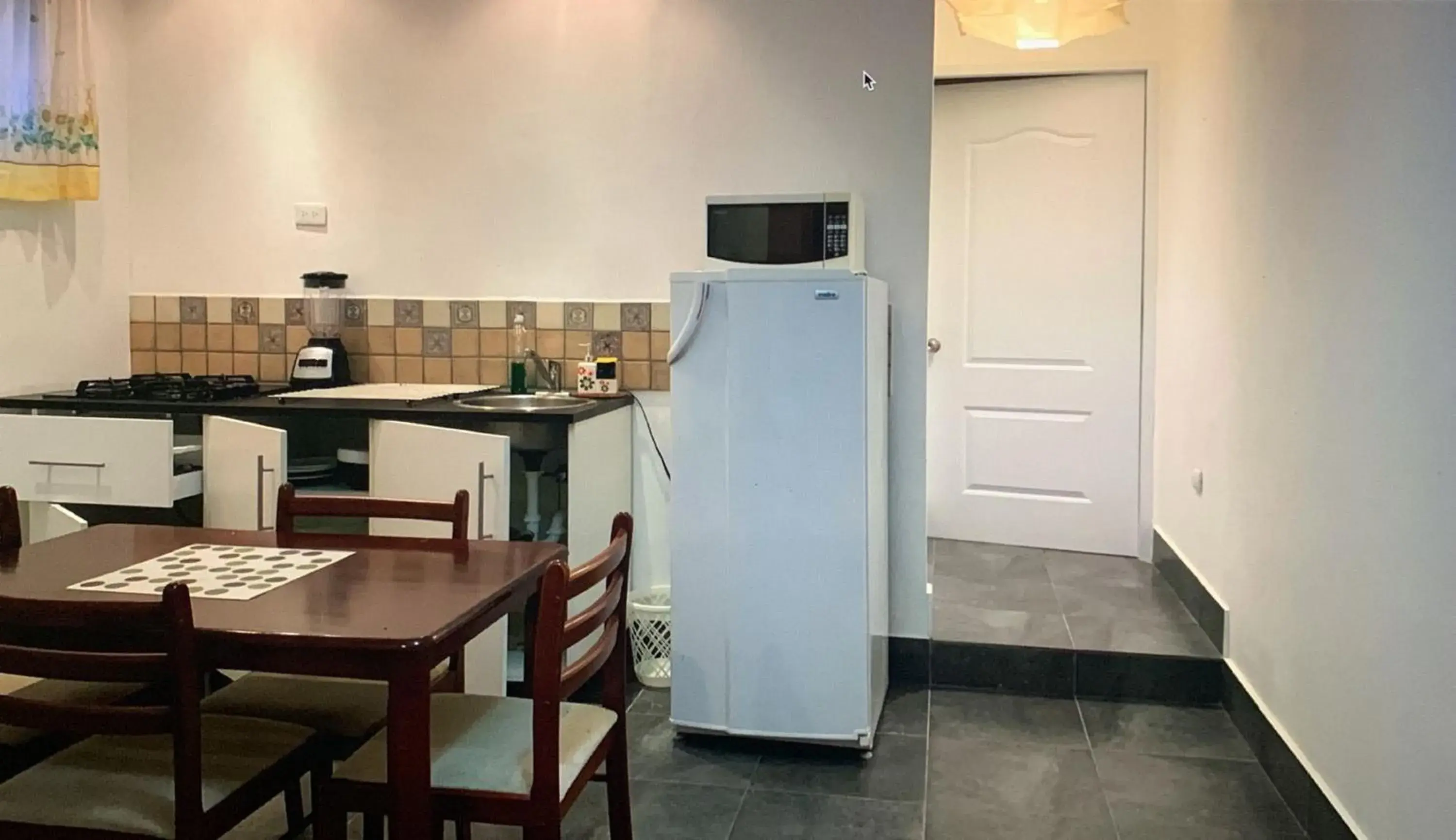 Apartment in Manaya Bed & Breakfast Apartment in Manaya Bed & Breakfast