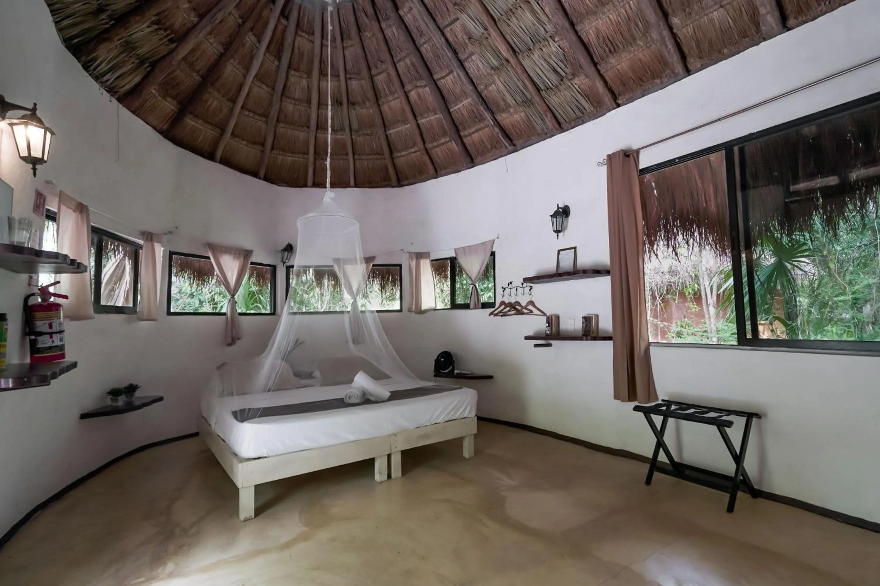 Bed in Jolie Jungle Eco Hotel