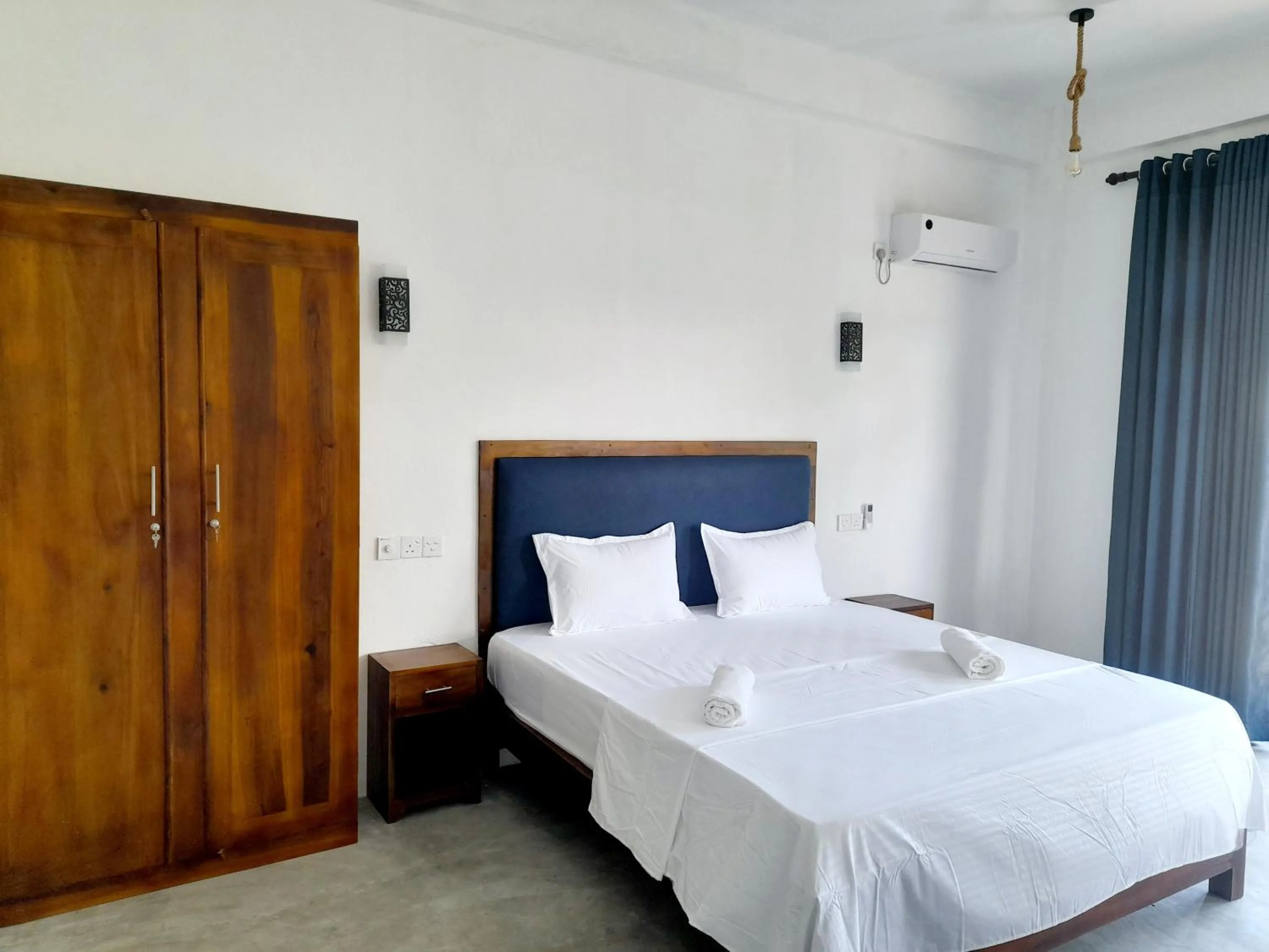 Bed in Surf Gangs Arugambay