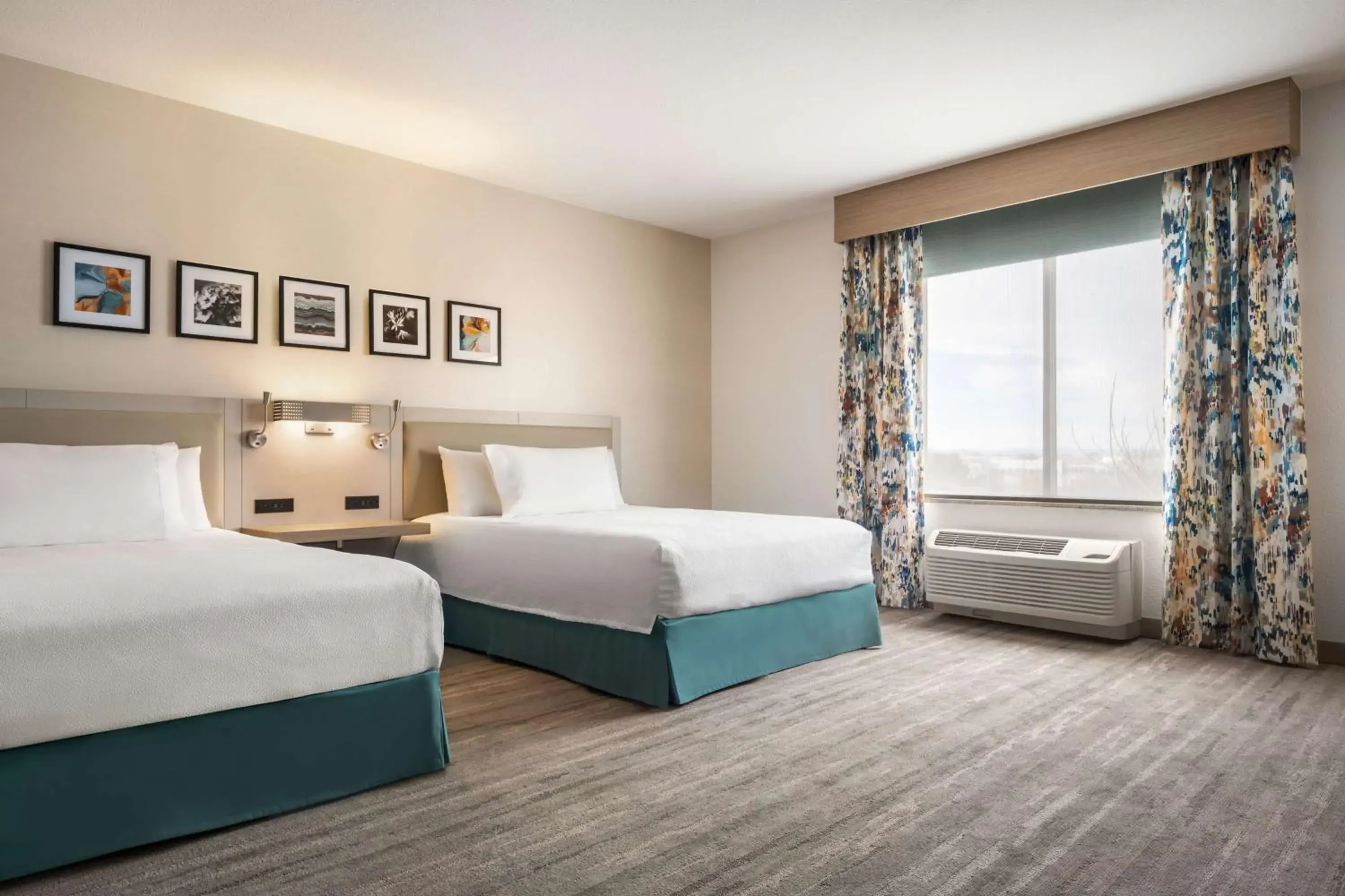 View (from property/room), Bed in Hilton Garden Inn Fort Collins View (from property/room), Bed in Hilton Garden Inn Fort Collins