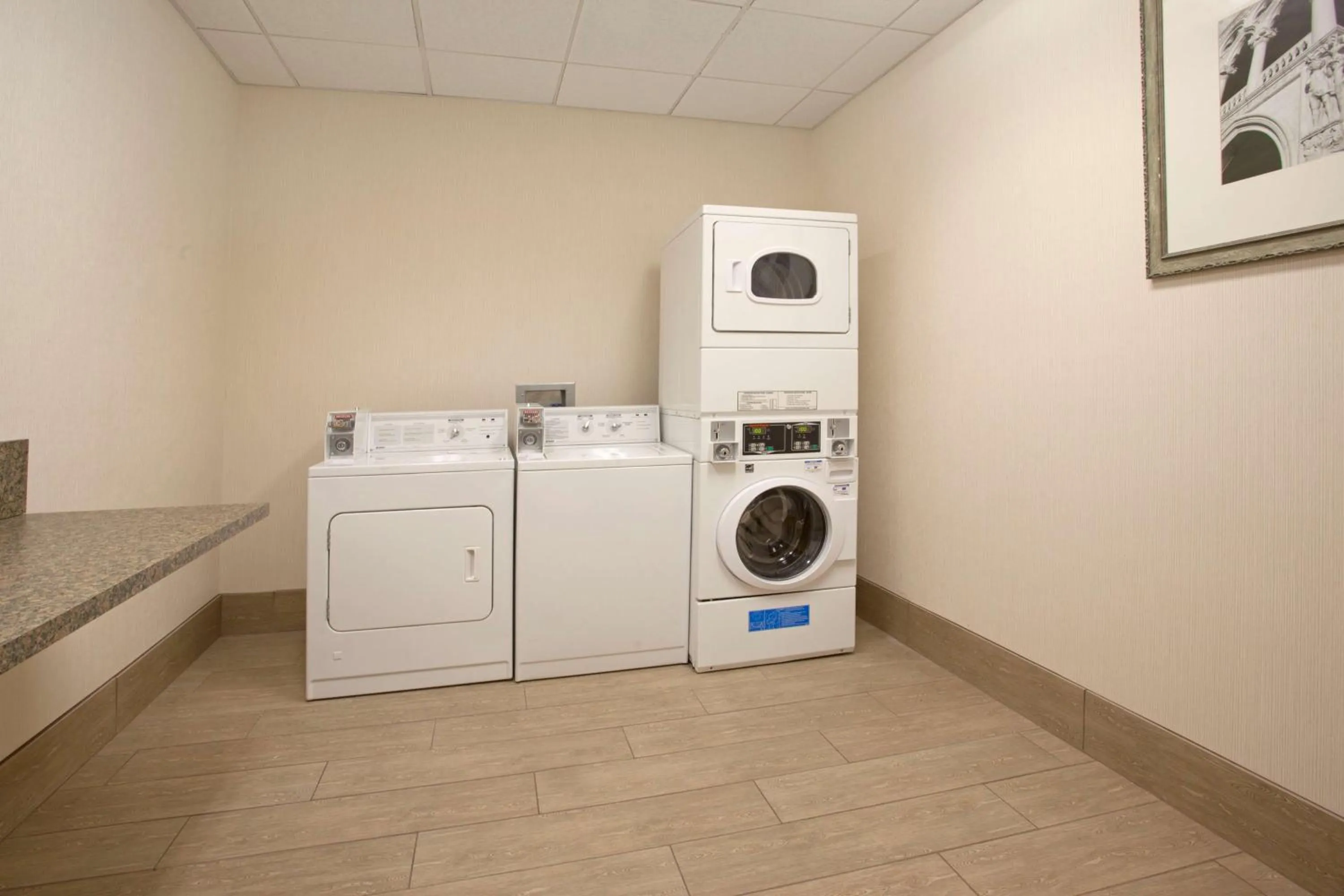 Property building in Hilton Garden Inn Fort Collins