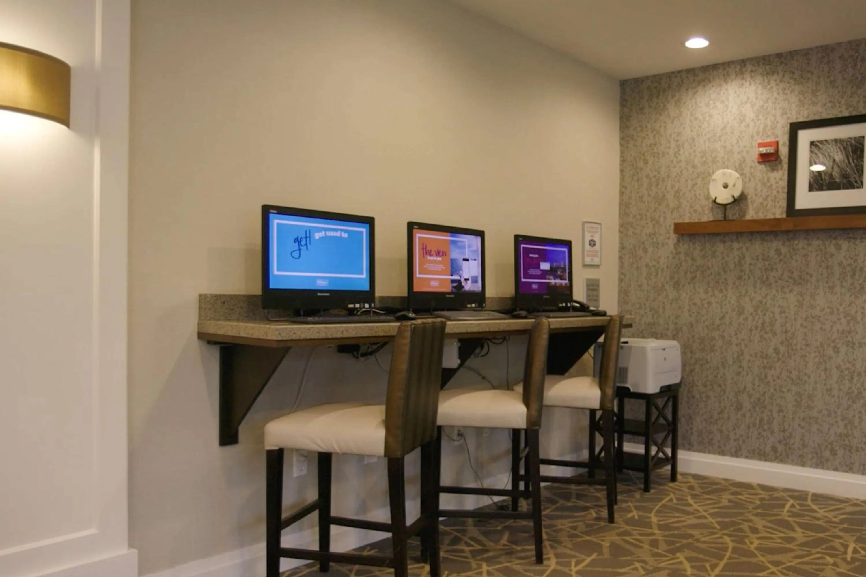 Business facilities in Hampton Inn Hallandale Beach-Aventura