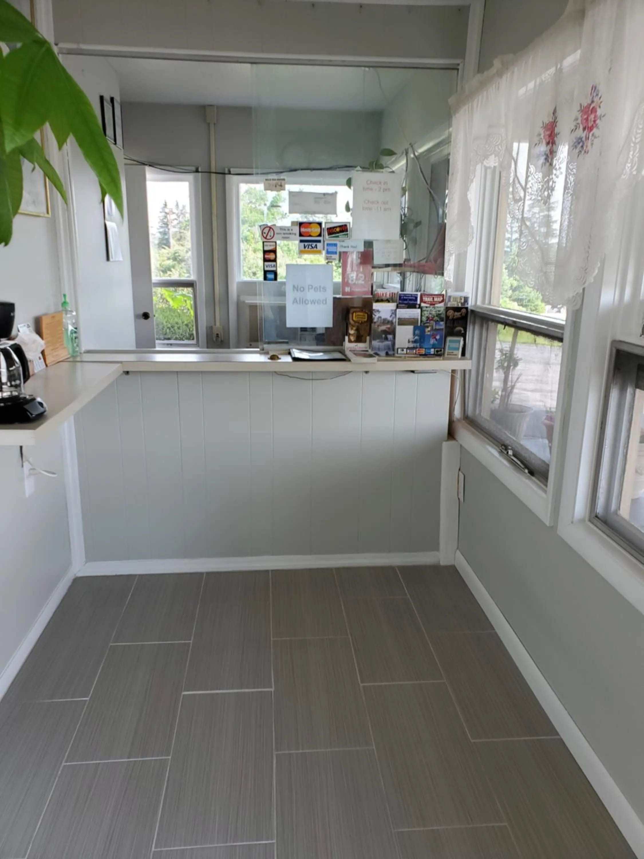 Lobby or reception in Dollar Inn