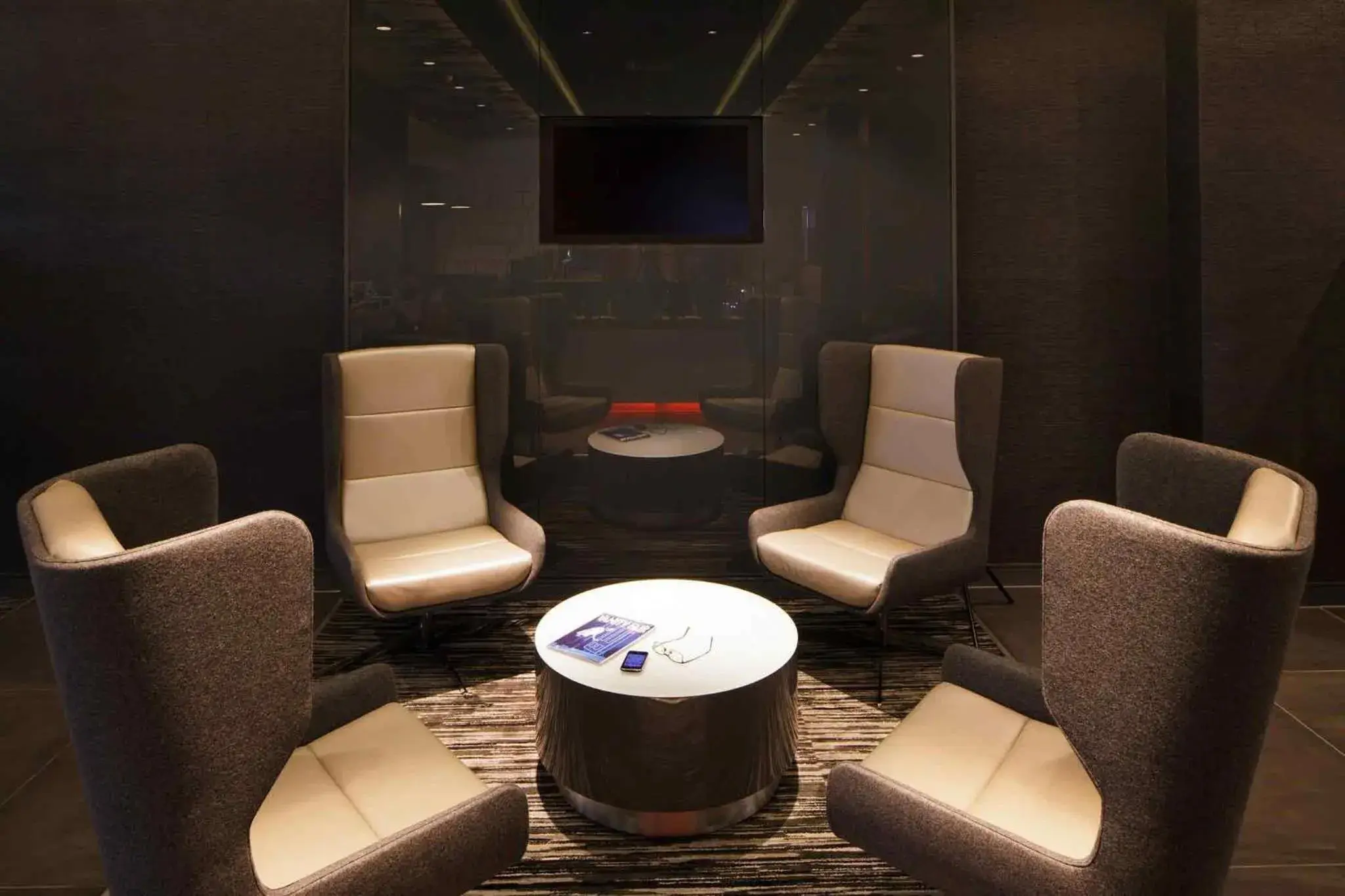 Lounge or bar in ibis London Shepherds Bush - Hammersmith Lounge or bar in ibis London Shepherds Bush - Hammersmith