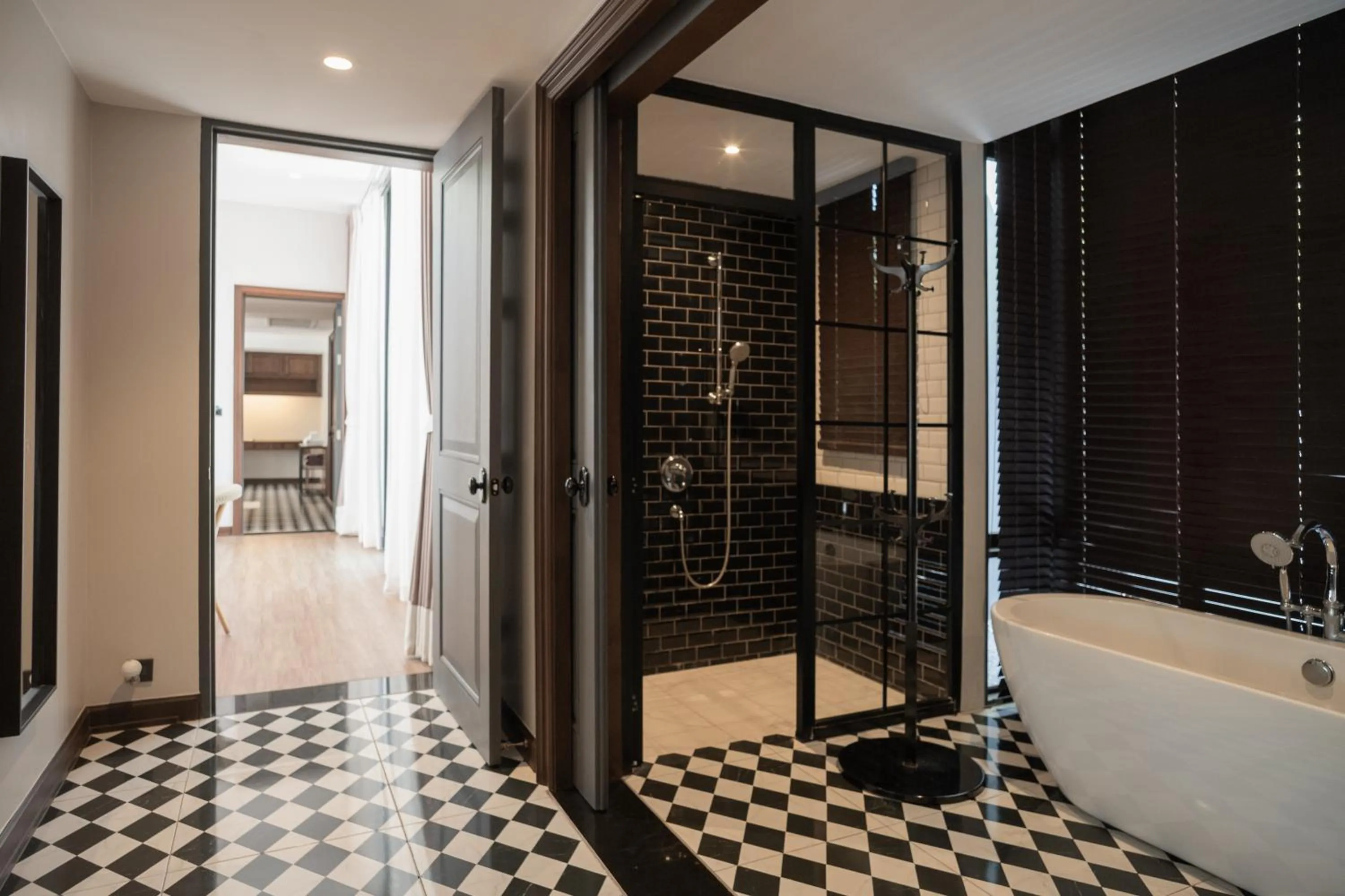 Shower in Hotel Labaris Khao Yai