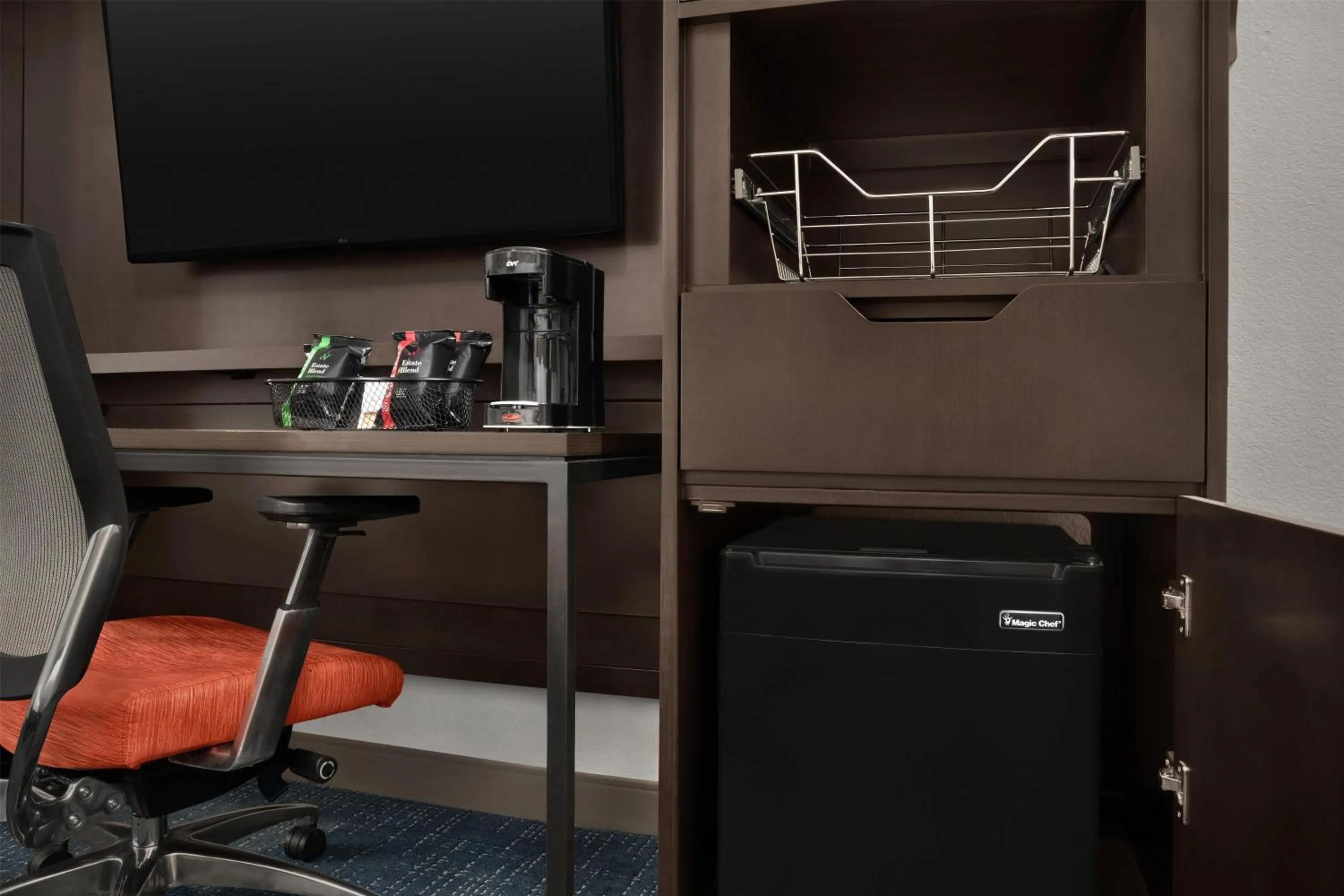 Bedroom in Hampton Inn & Suites Denver Tech Center