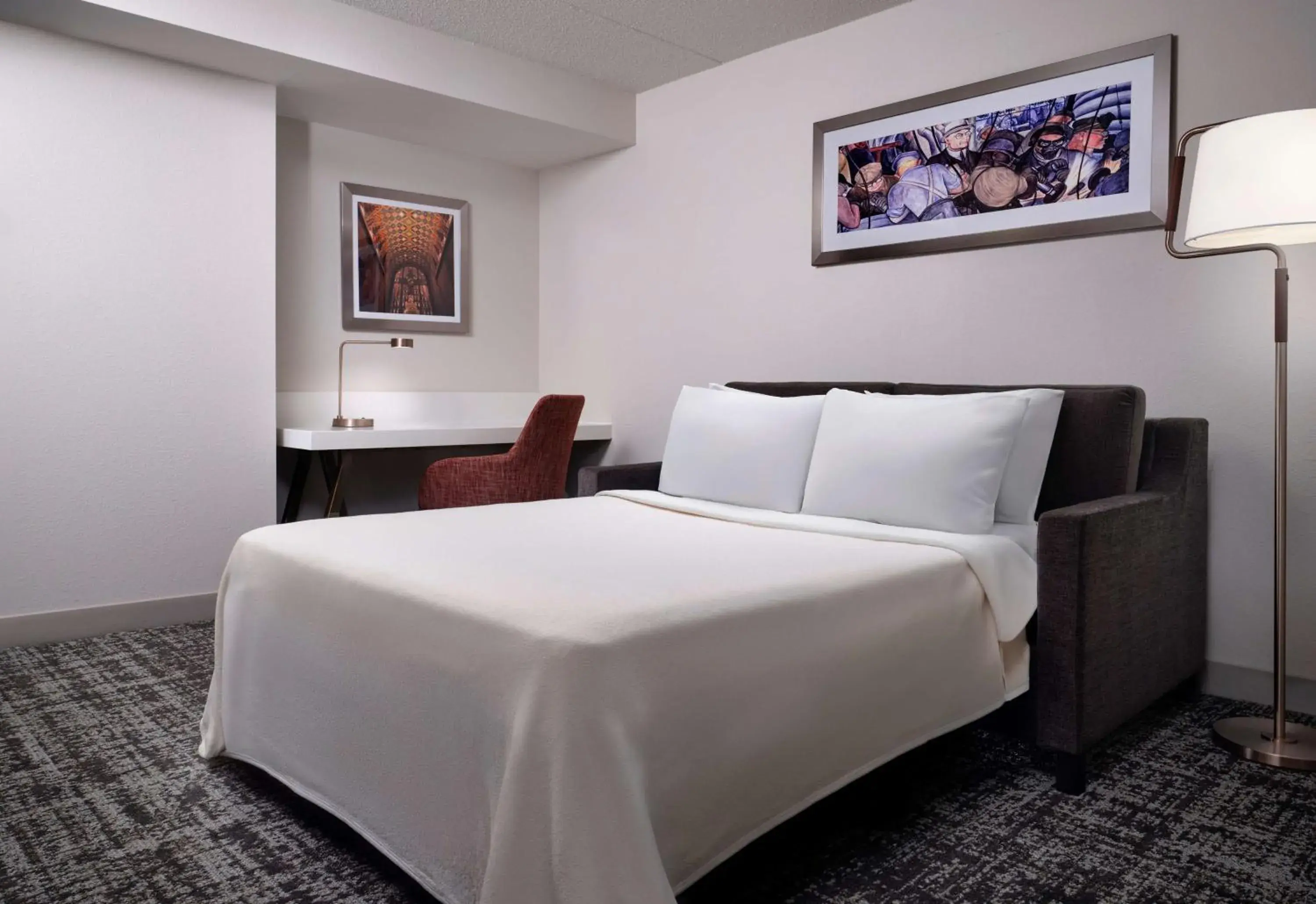 Bed in Hilton Garden Inn Detroit Downtown Bed in Hilton Garden Inn Detroit Downtown