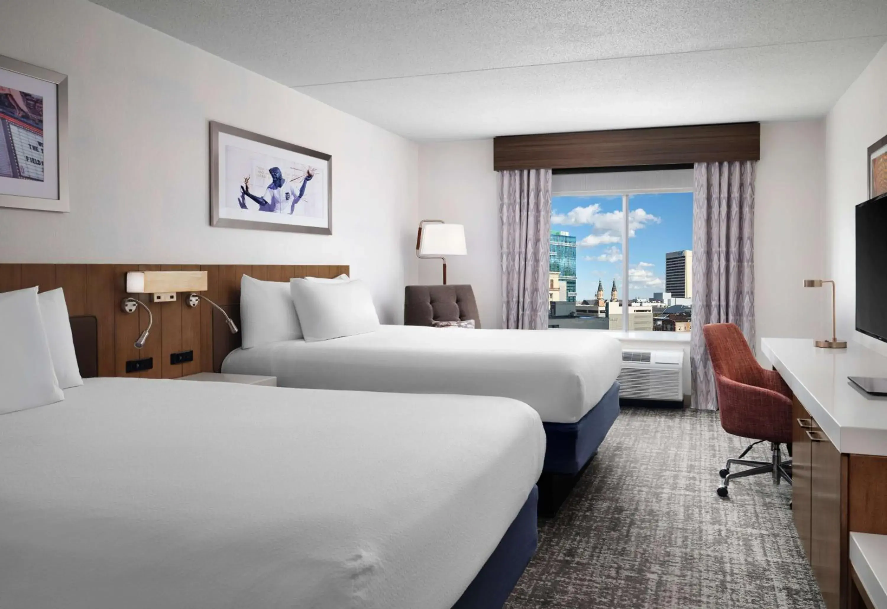 Bed in Hilton Garden Inn Detroit Downtown Bed in Hilton Garden Inn Detroit Downtown