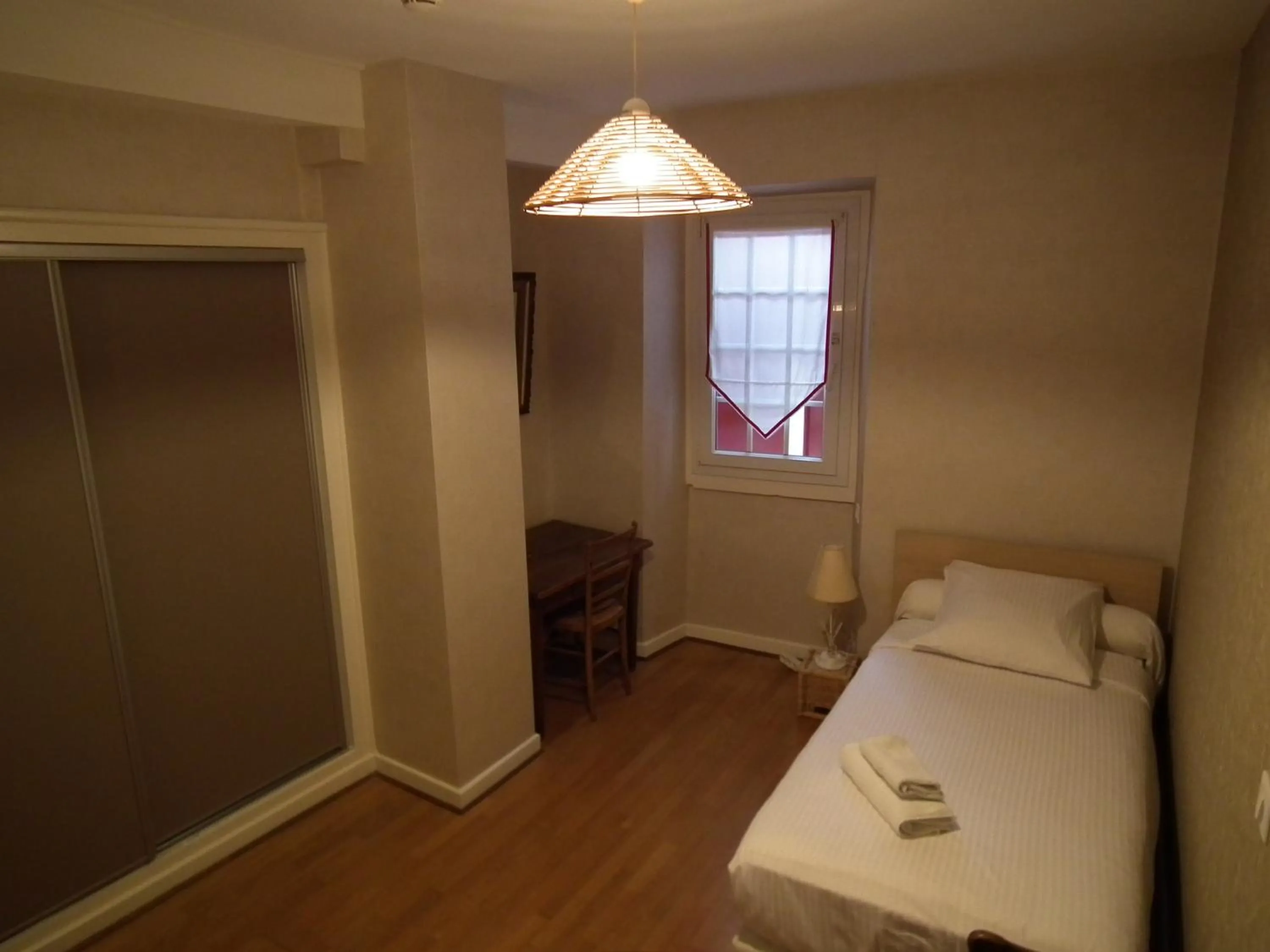 Bed in hôtel Piellenia