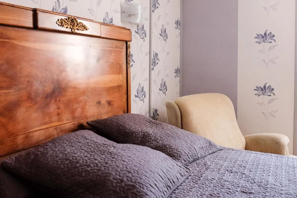 Bed in hôtel Piellenia
