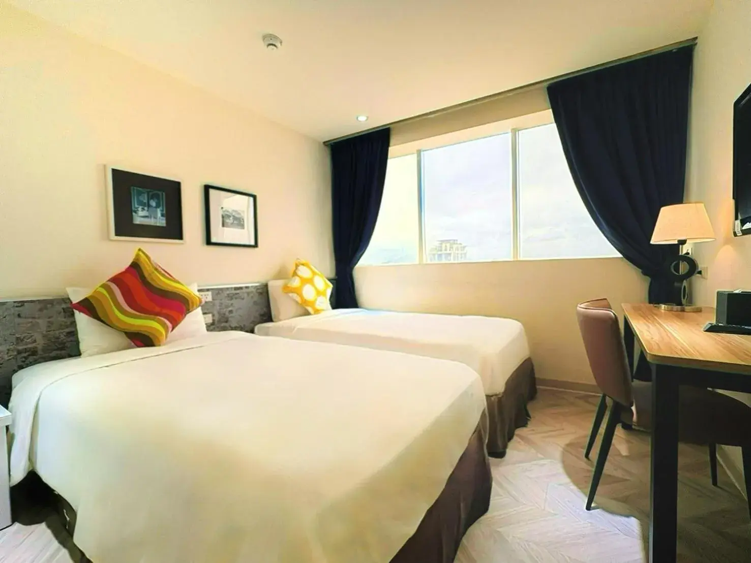 Twin Room with City View in Wemeet Hotel Taipei Twin Room with City View in Wemeet Hotel Taipei