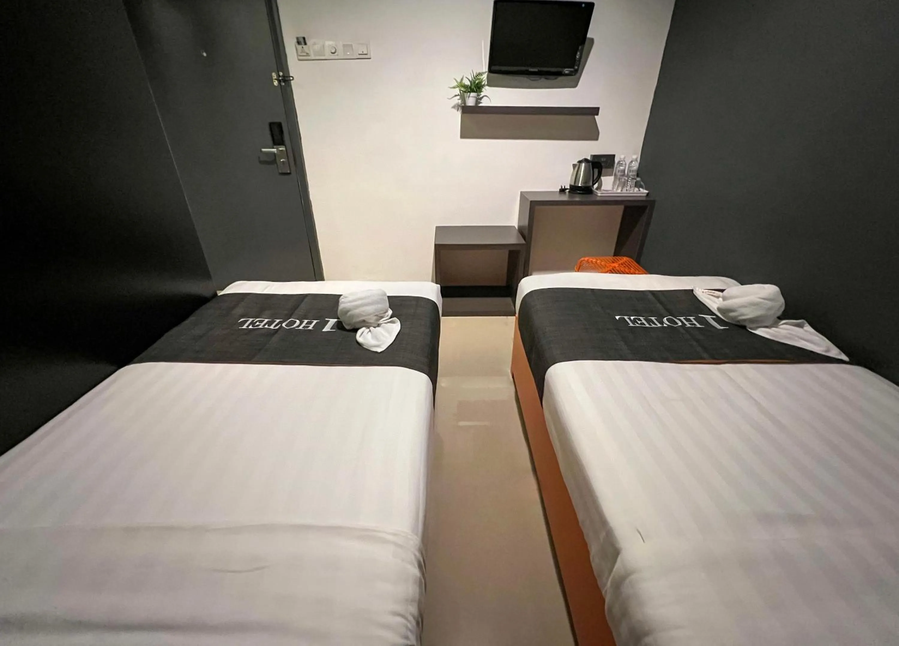 Bed in 1 Hotel Kuchai Lama