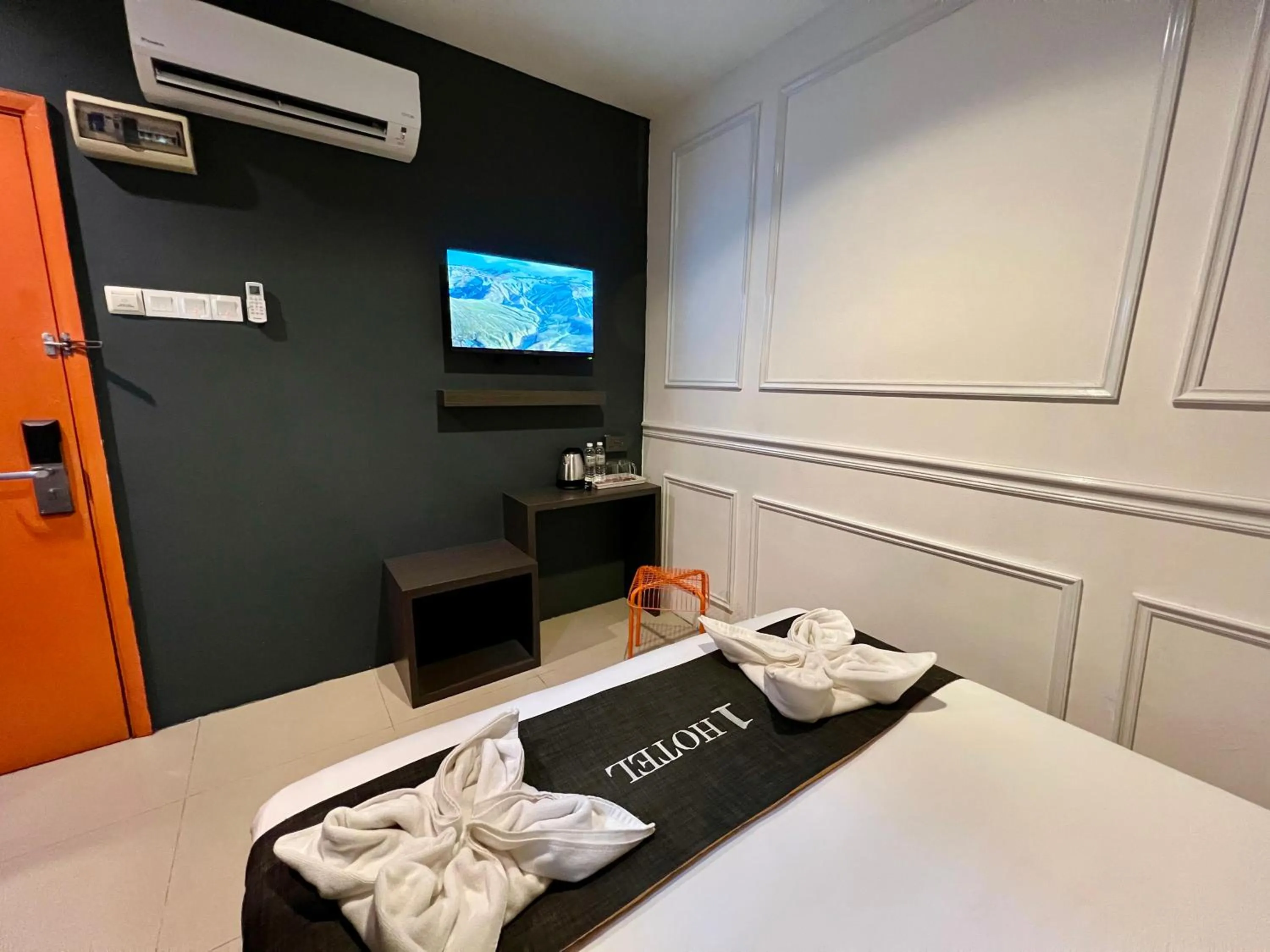 Bed in 1 Hotel Kuchai Lama