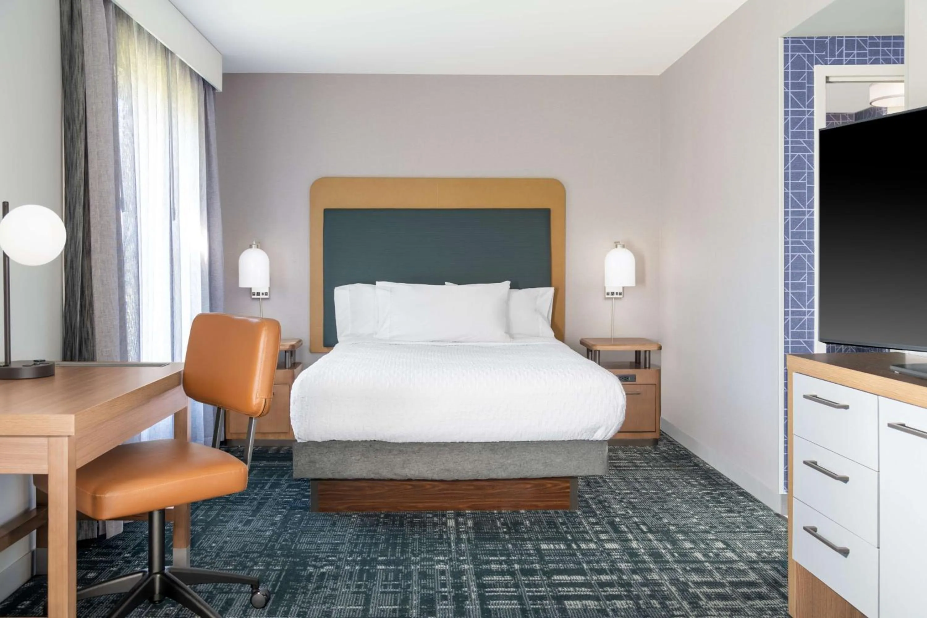 Bed in Homewood Suites by Hilton Detroit-Troy