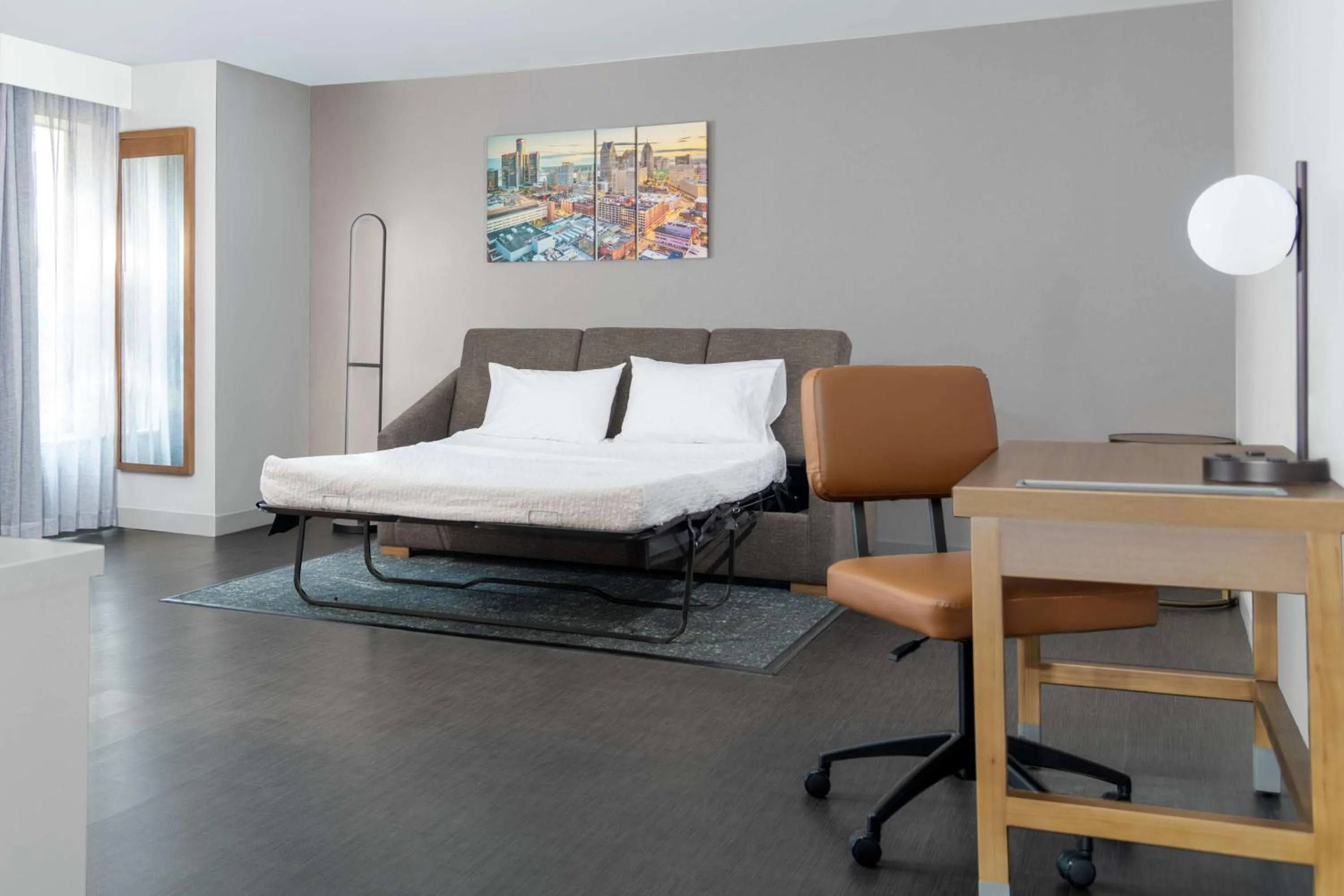 Living room, Bed in Homewood Suites by Hilton Detroit-Troy