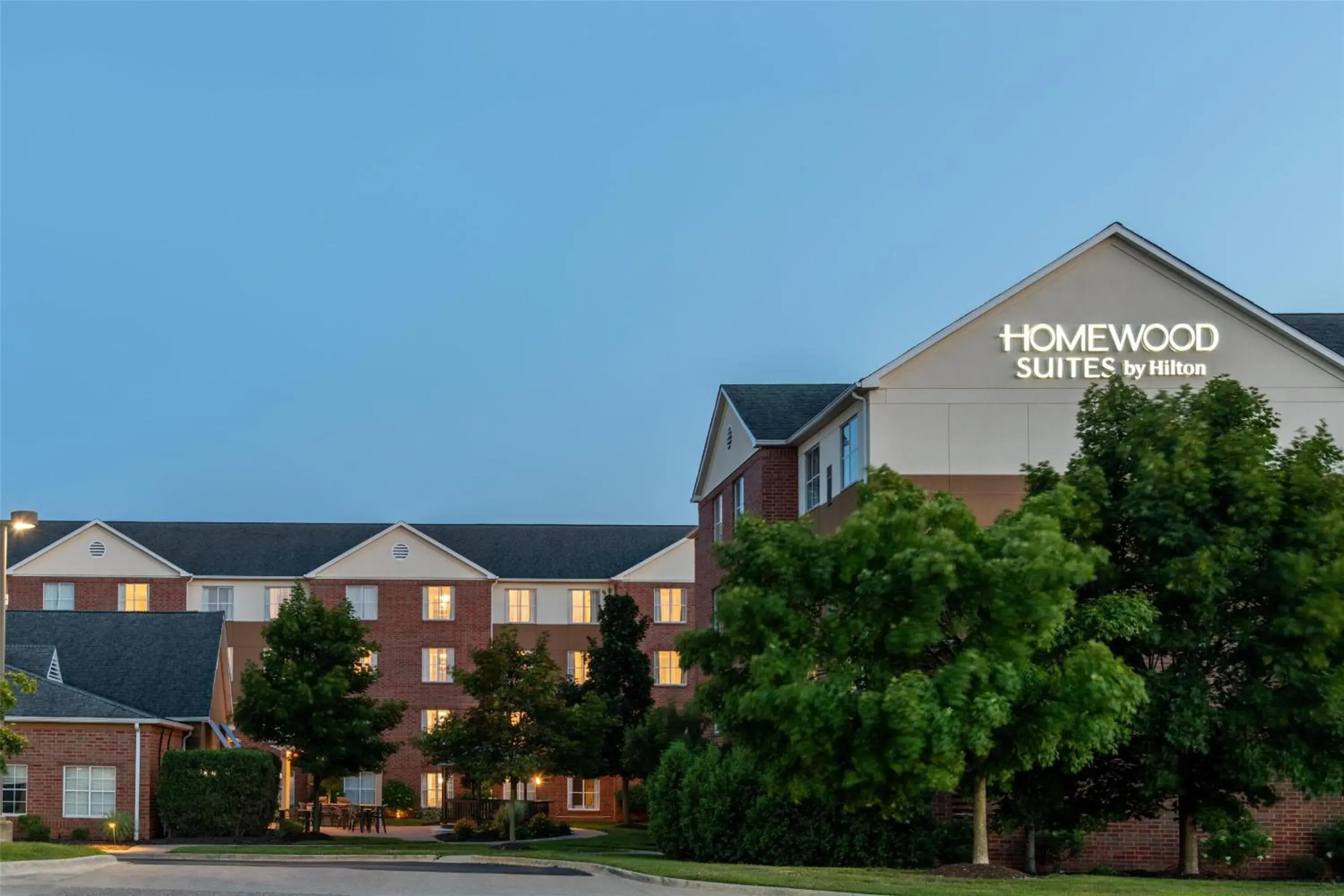 Property building in Homewood Suites by Hilton Detroit-Troy Property building in Homewood Suites by Hilton Detroit-Troy