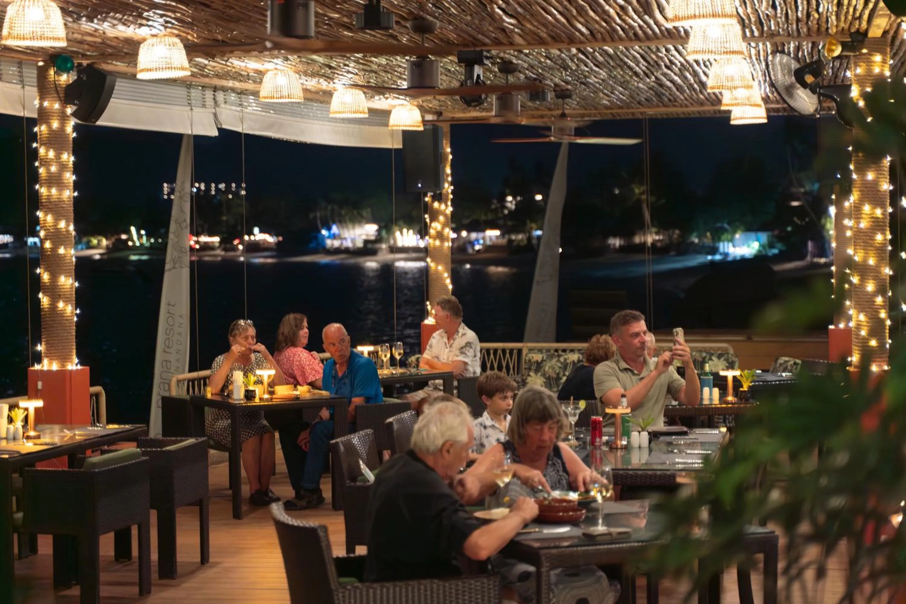 Restaurant/places to eat in Prana Resort Nandana