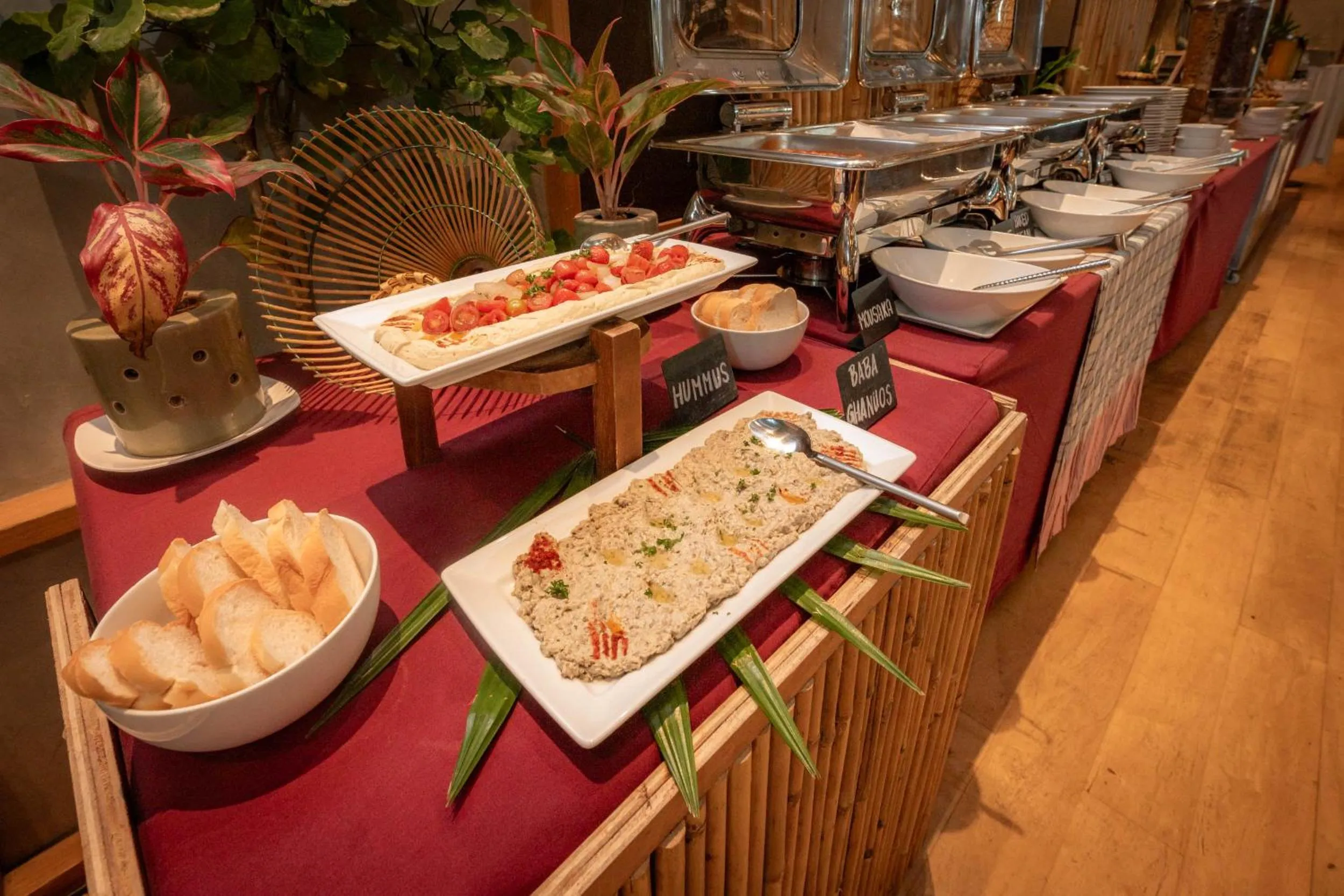 Food in Prana Resort Nandana