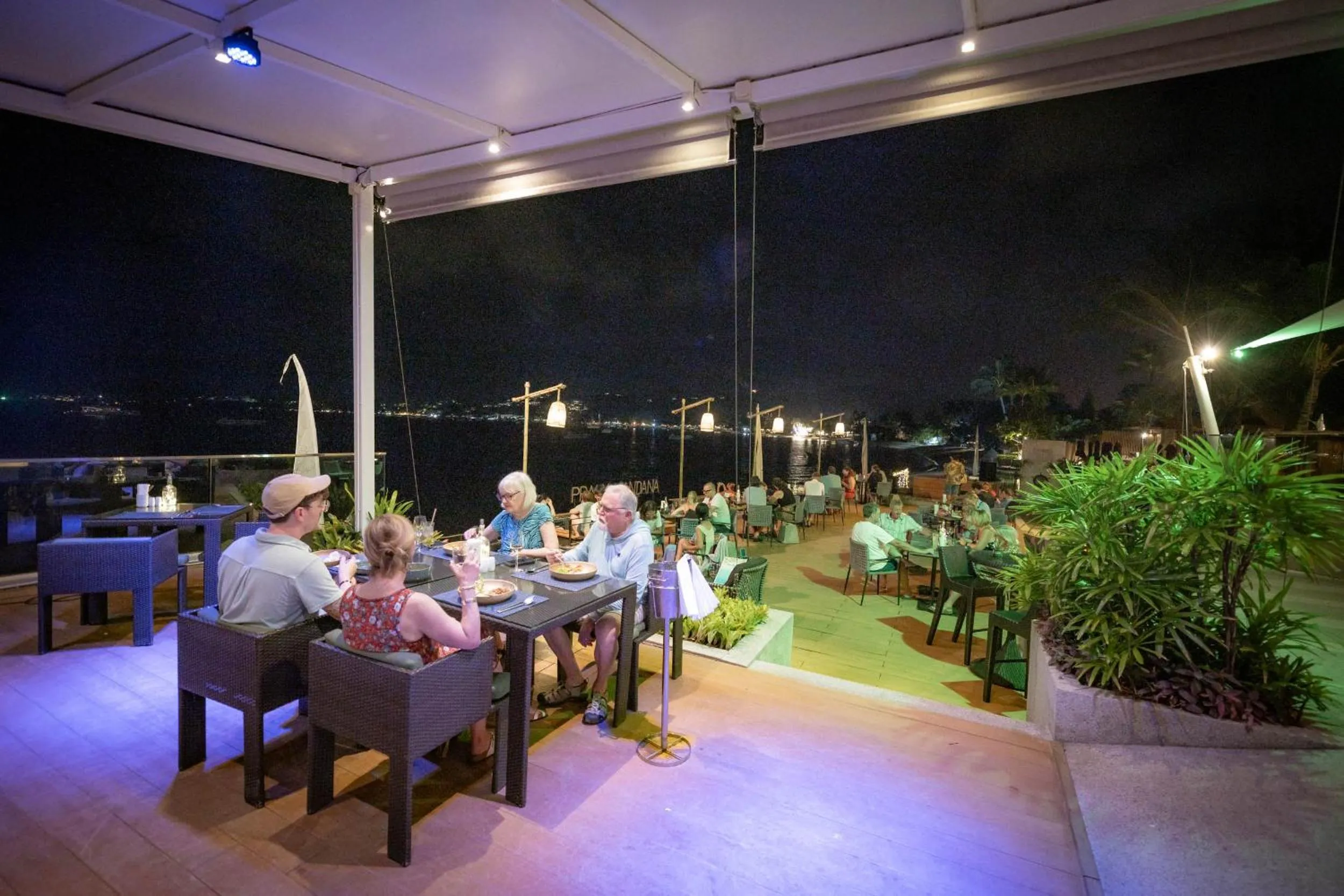 Restaurant/places to eat in Prana Resort Nandana