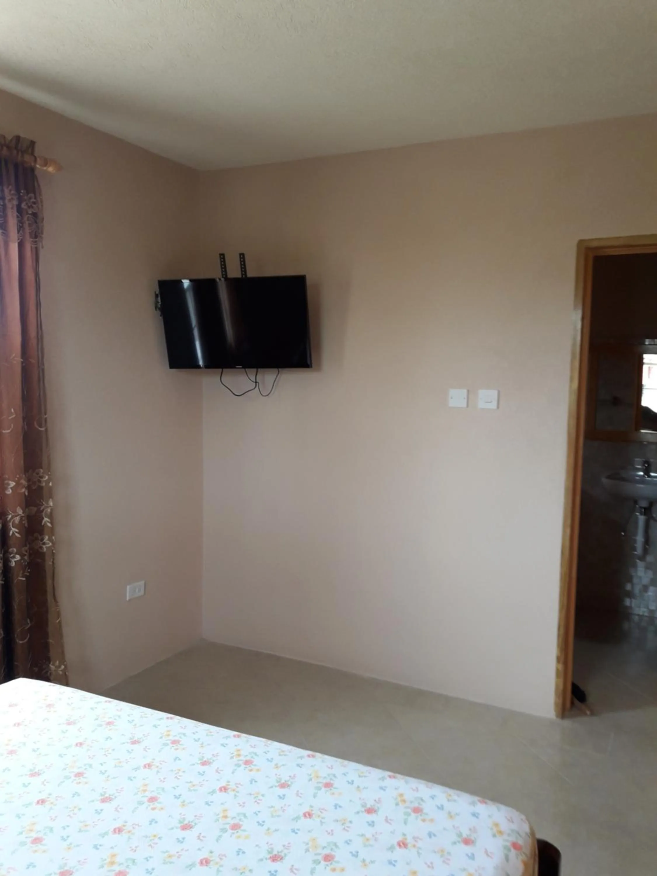 Bedroom, Bed in Manderley Villas