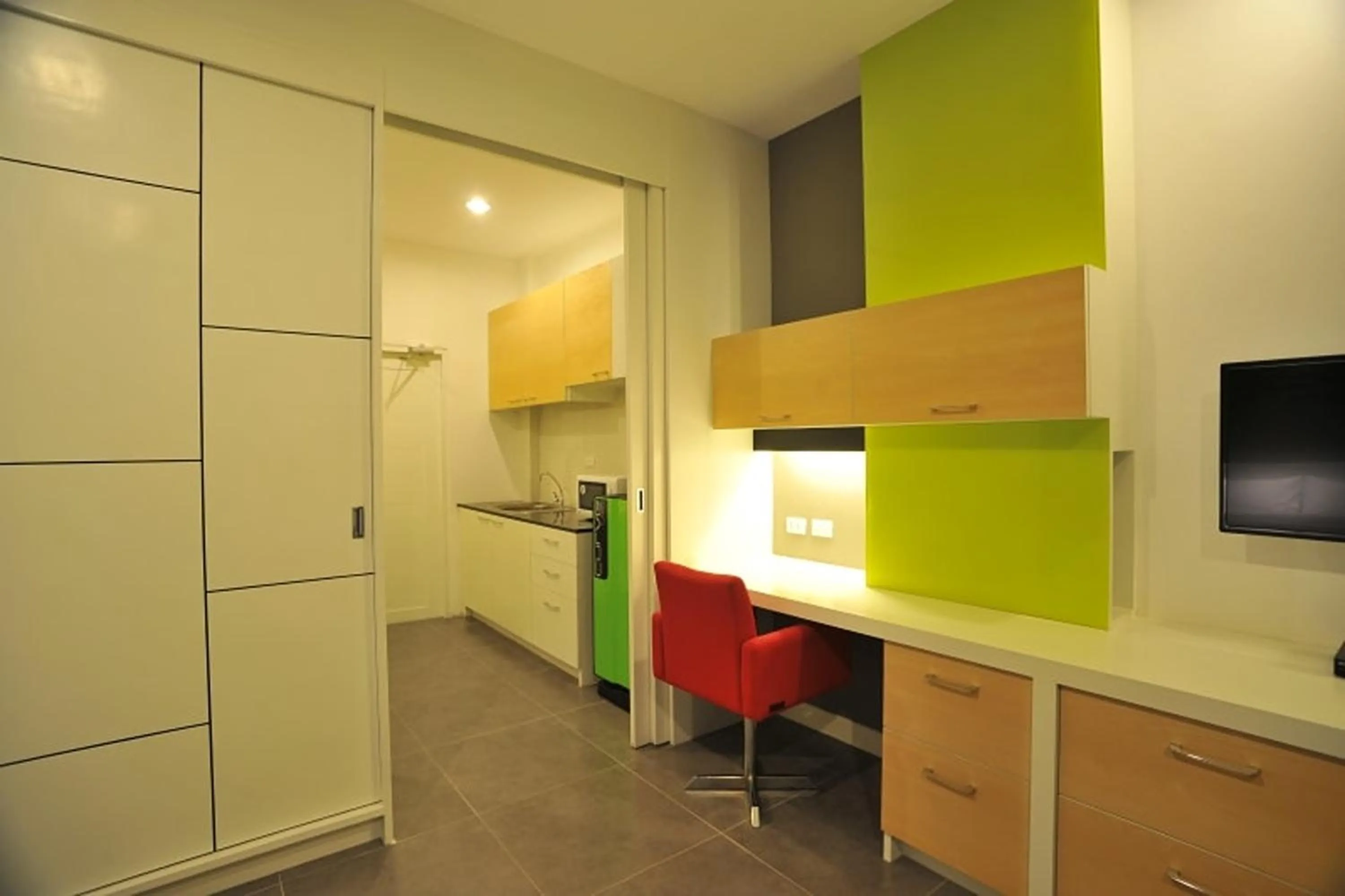 TV and multimedia in Paeva Luxury Serviced Residence SHA