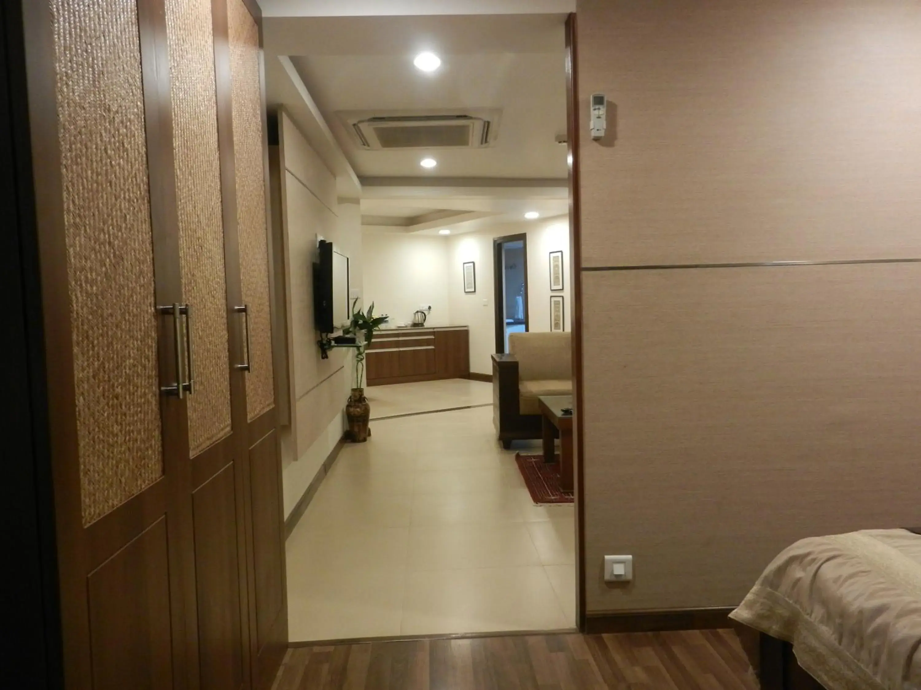 Bed in Brunton Heights Executive Suites Bed in Brunton Heights Executive Suites