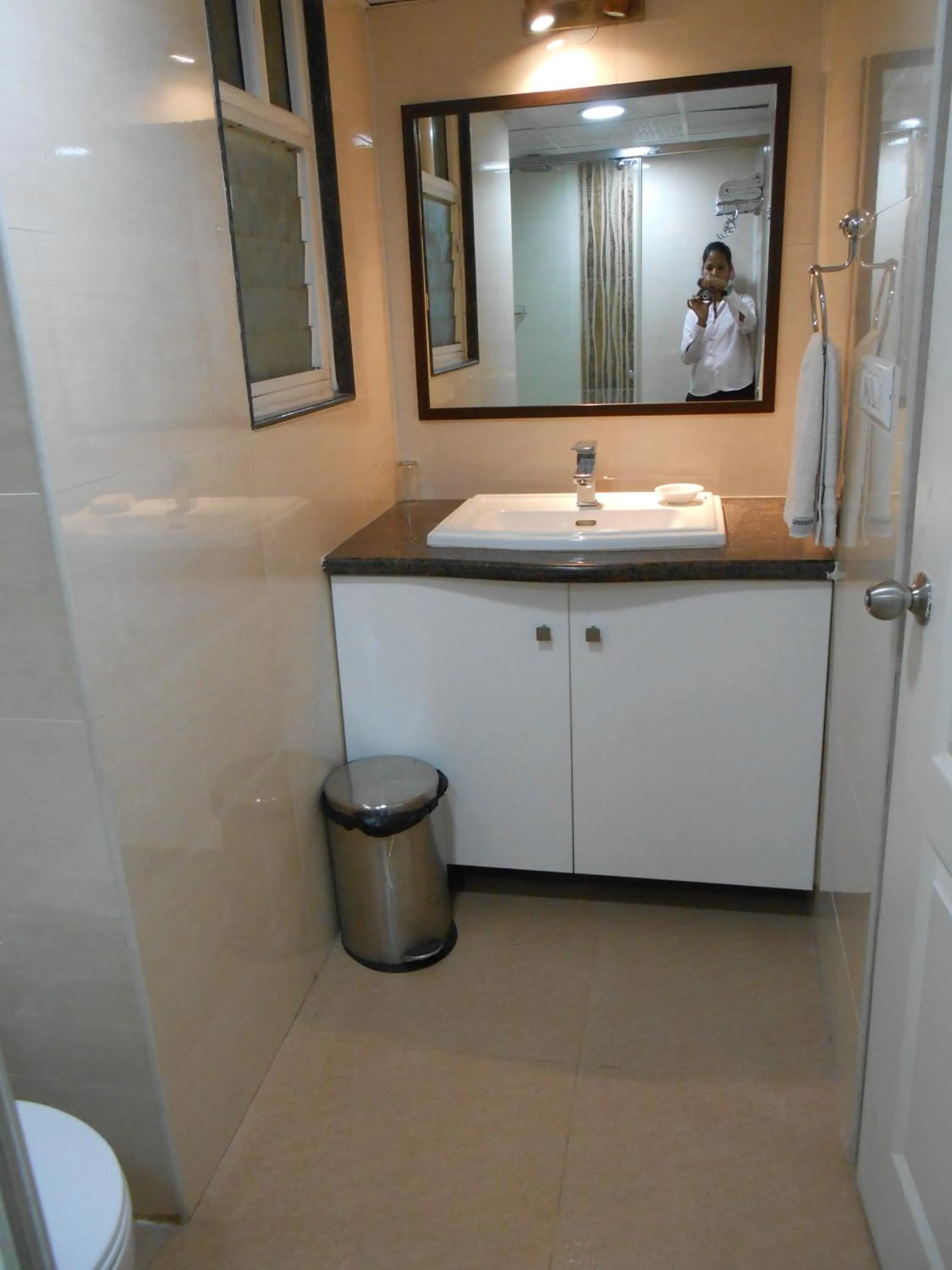 Bathroom in Brunton Heights Executive Suites