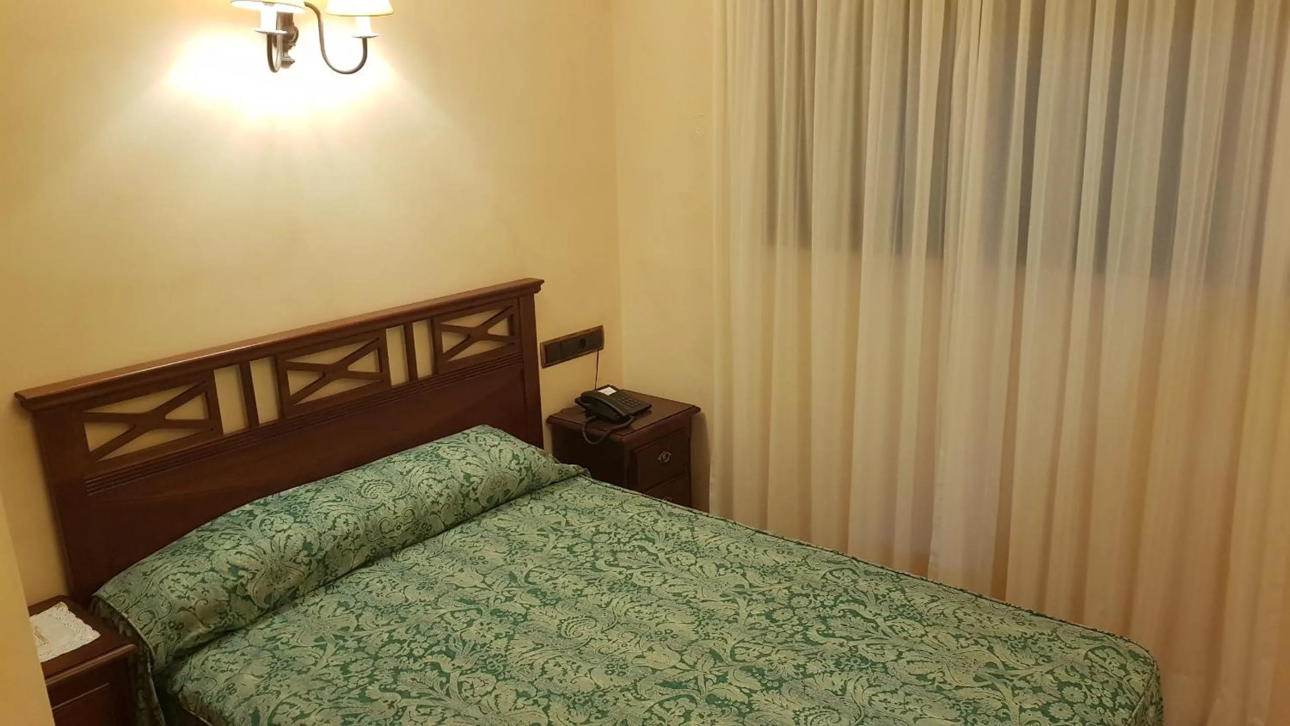 Bedroom, Bed in Hostal Rural Los Telares