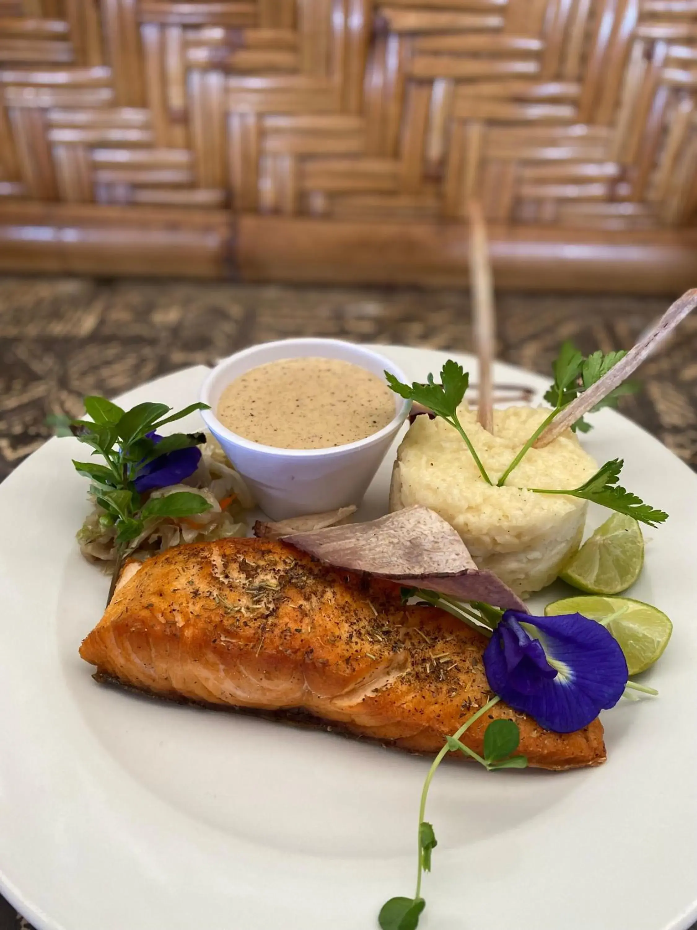 Food in Royal Tahitien Food in Royal Tahitien