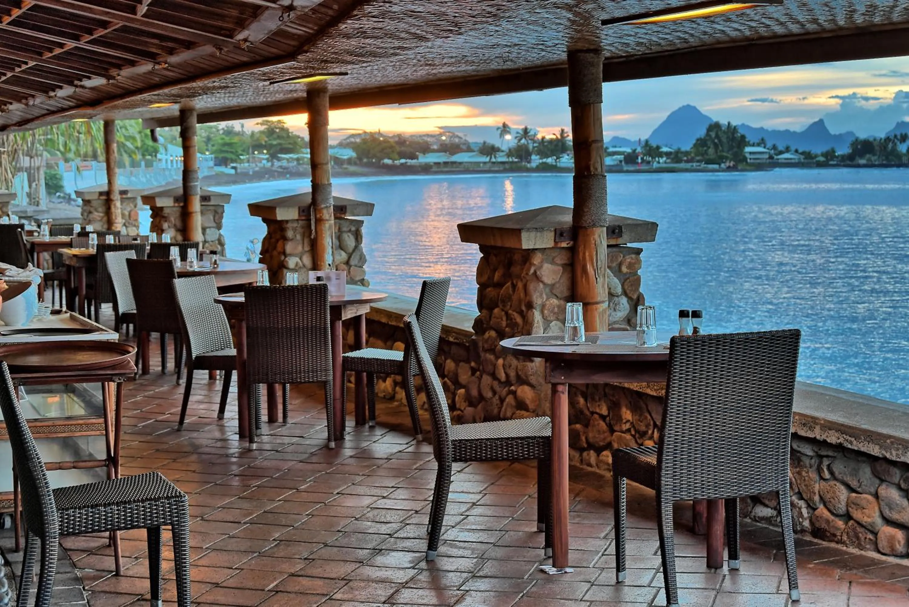 Restaurant/places to eat in Royal Tahitien