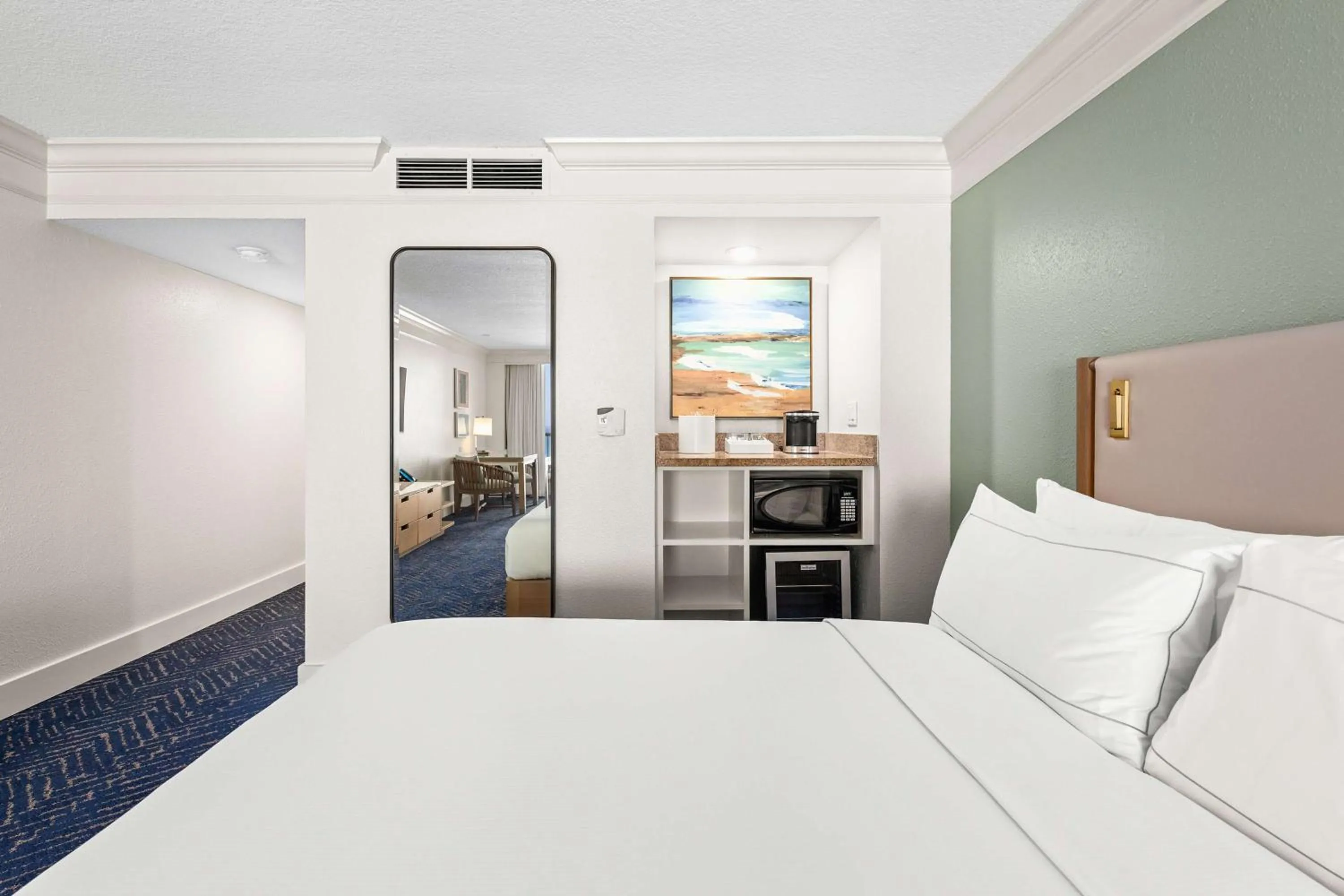 Bed in Hilton Sandestin Beach Golf Resort & Spa